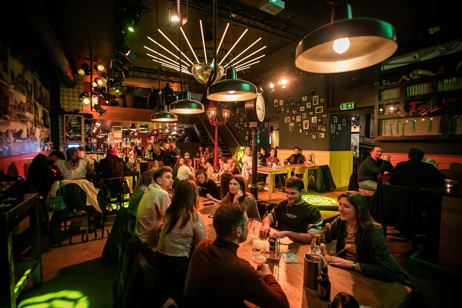Image 19: Grote groep - Stadscafé Spijker, Eindhoven.jpg