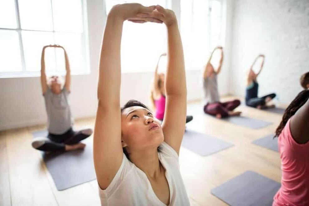 jessica-rabone-200-hour-yoga-teacher-training-switzerland-swiss-alps+4_1.jpg