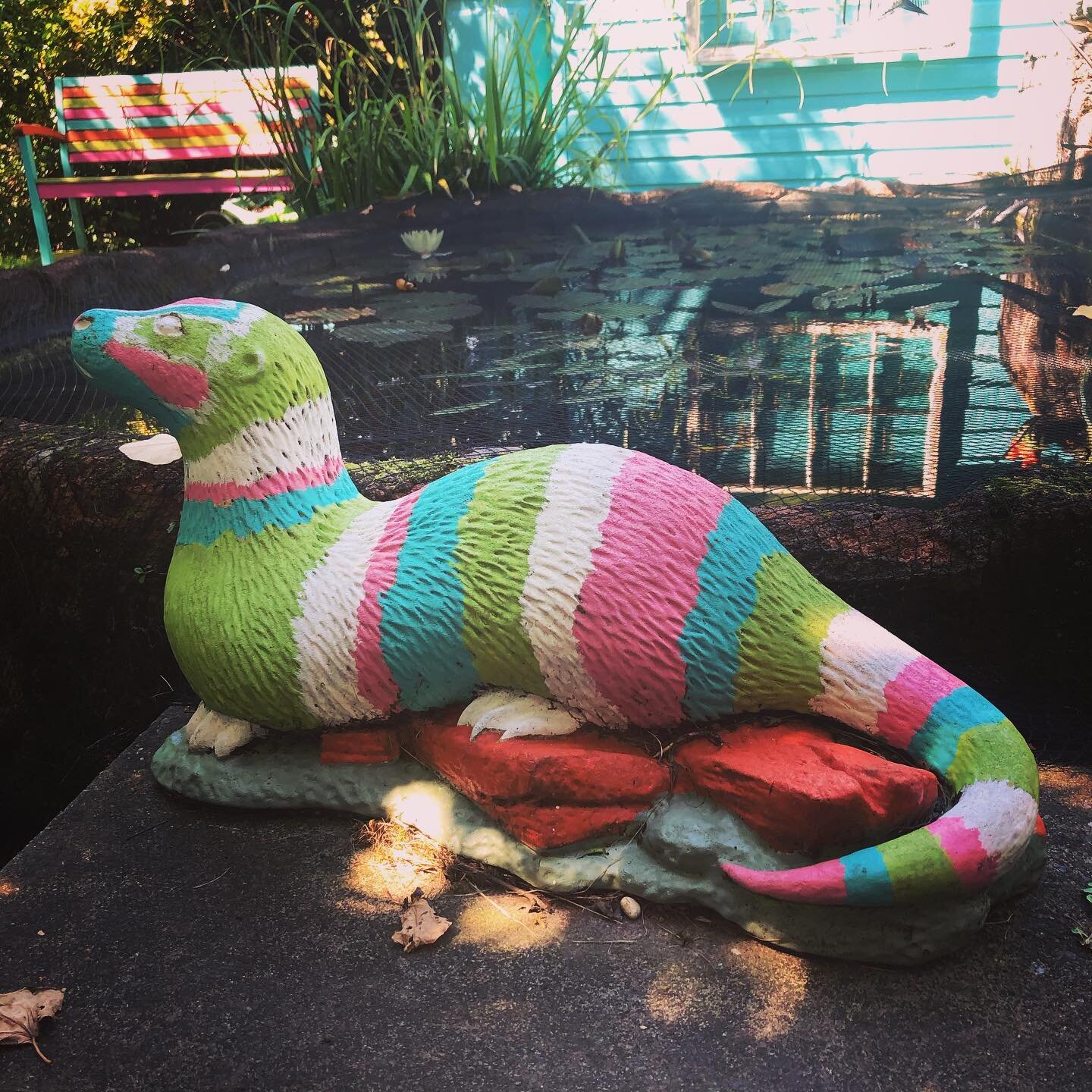 How many people can say they have a psychedelic otter in their garden?? I CAN!! 🌈🦦💕 #magicalmakers #adventuregarden #colourpop #ottersofinstagram