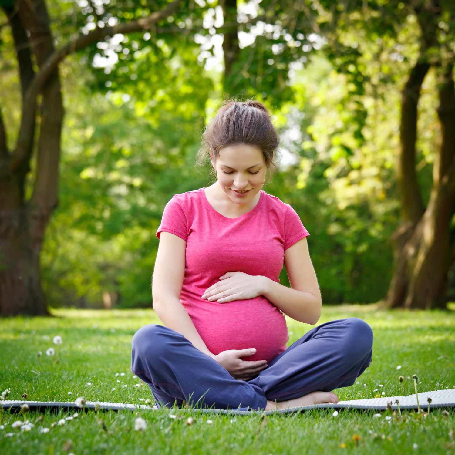 Дев забеременеть. Красивые беременные женщины. Женщина в положении. Фотосессия беременной на природе.
