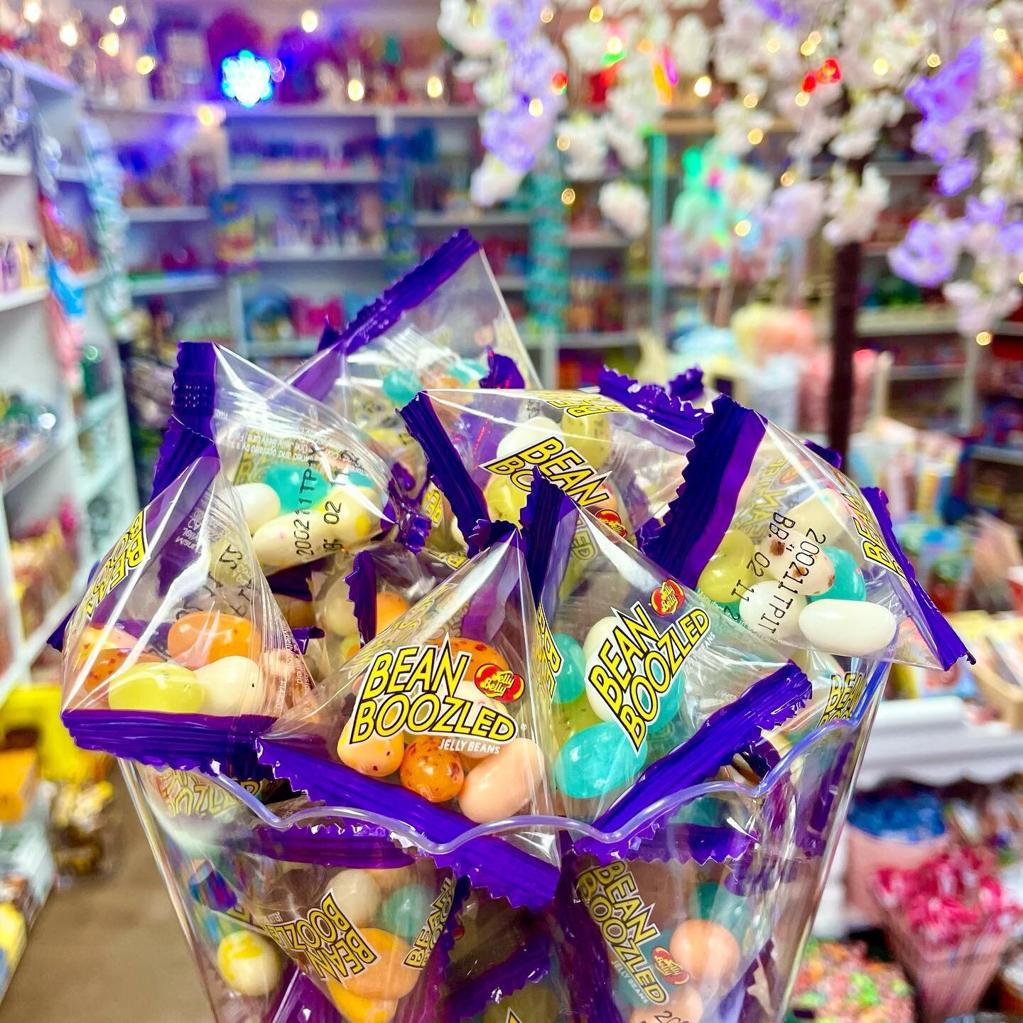 Small Packs with BIG Laughs!!! 
Do you Dare? Or Dare Someone Else? 
Maybe this time you Let the Kids find the Candy....?
Its 50/50 chance what it is but A Guaranteed Laugh Every Time!! 
We Are Open until 7pm Today!!
#TheCandyUnicornium #Candyshoppe #