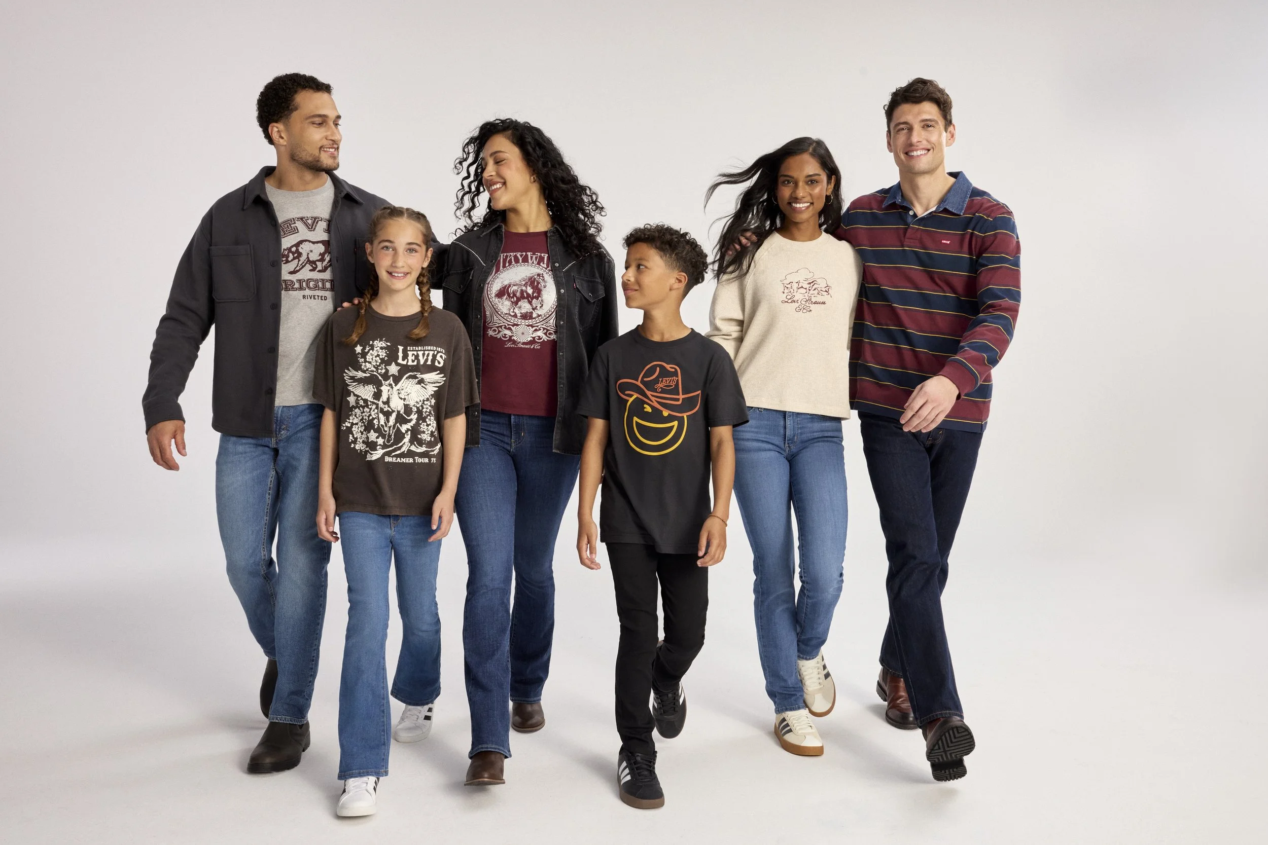 Marks_S4_2025_LIV_Jeans_M1_M2_W1_W2_K1_K4_2541.jpeg