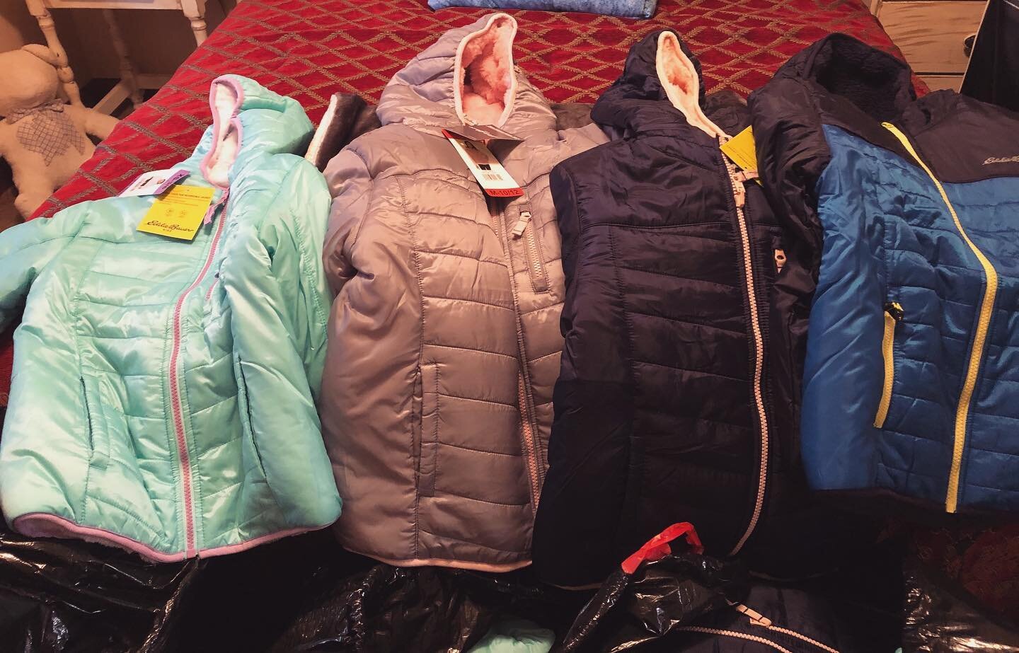 A very generous family donated three huge bags of brand new coats for our children today. ⁣
⁣
Extending a very warm thank you to Jane and Larry! Your support is so deeply appreciated! ⁣
⁣
⁣
⁣
#coatsforkids #kids #kidsinneed #toledooh #toledo #toledoa