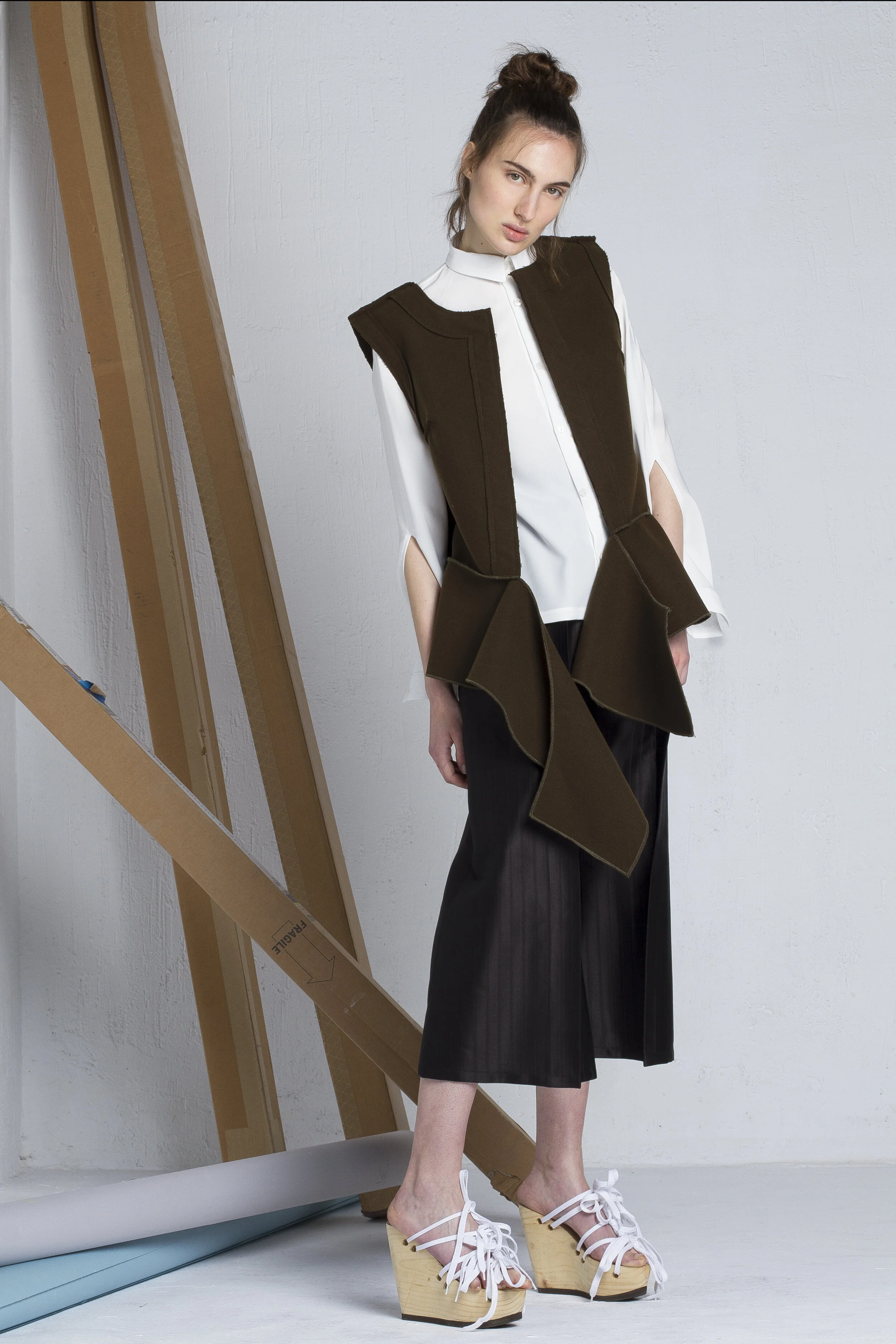 ENCINAR_LOOKBOOK_07.jpg