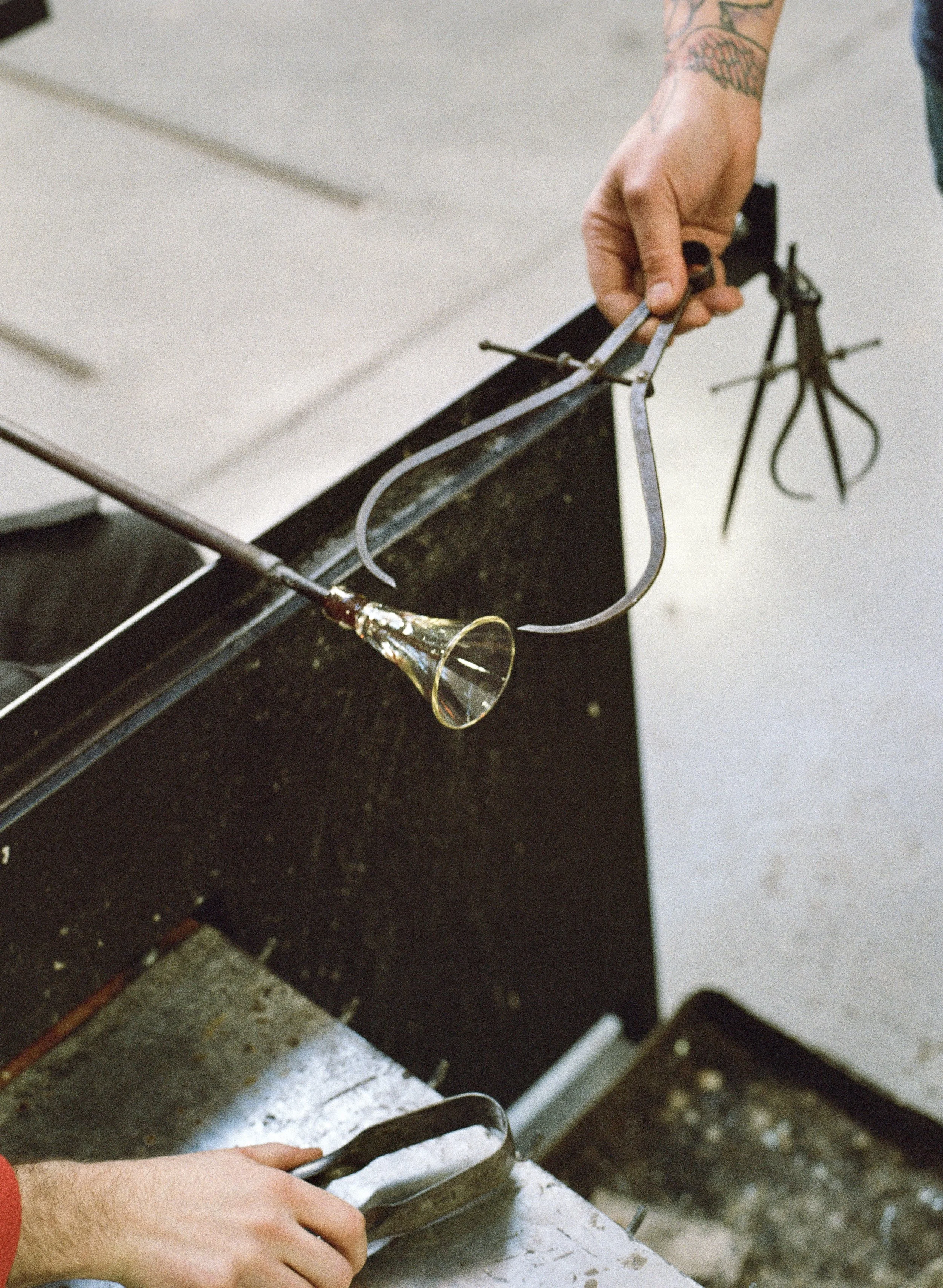 Photographie argentique reportage Cirva Marseille par Elodie Villalon