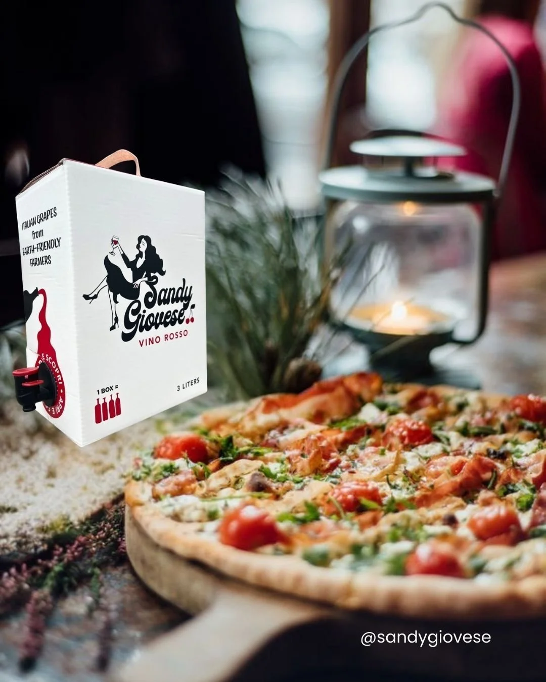 Dinner for one! 🍕

One of the great things about a box is that you can have one glass without committing to the whole bottle. Tonight calls for low key commitment. Pizza, candlelight, and zero sharing... sometimes the best company is your own. 🕯️✨ 