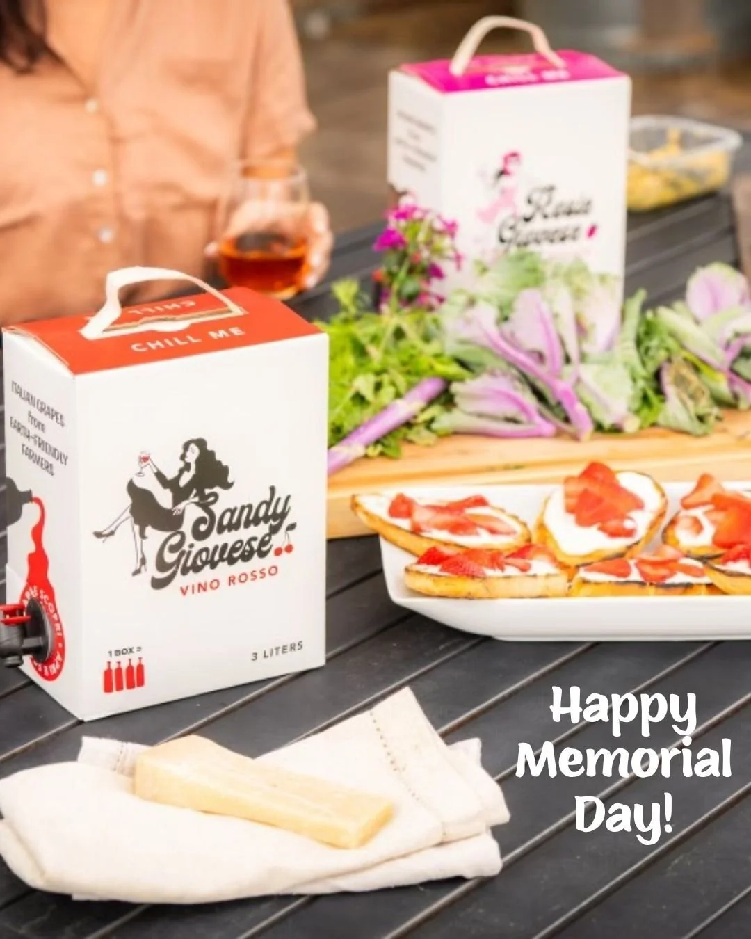 Your Memorial Day plus one...or two. 😉

Stock up your weekend with wine that travels well, serves plenty (20 glasses per box!), and is ready for the backyard, the beach, or wherever the long weekend takes you.

Link in bio to find a fave shop near y