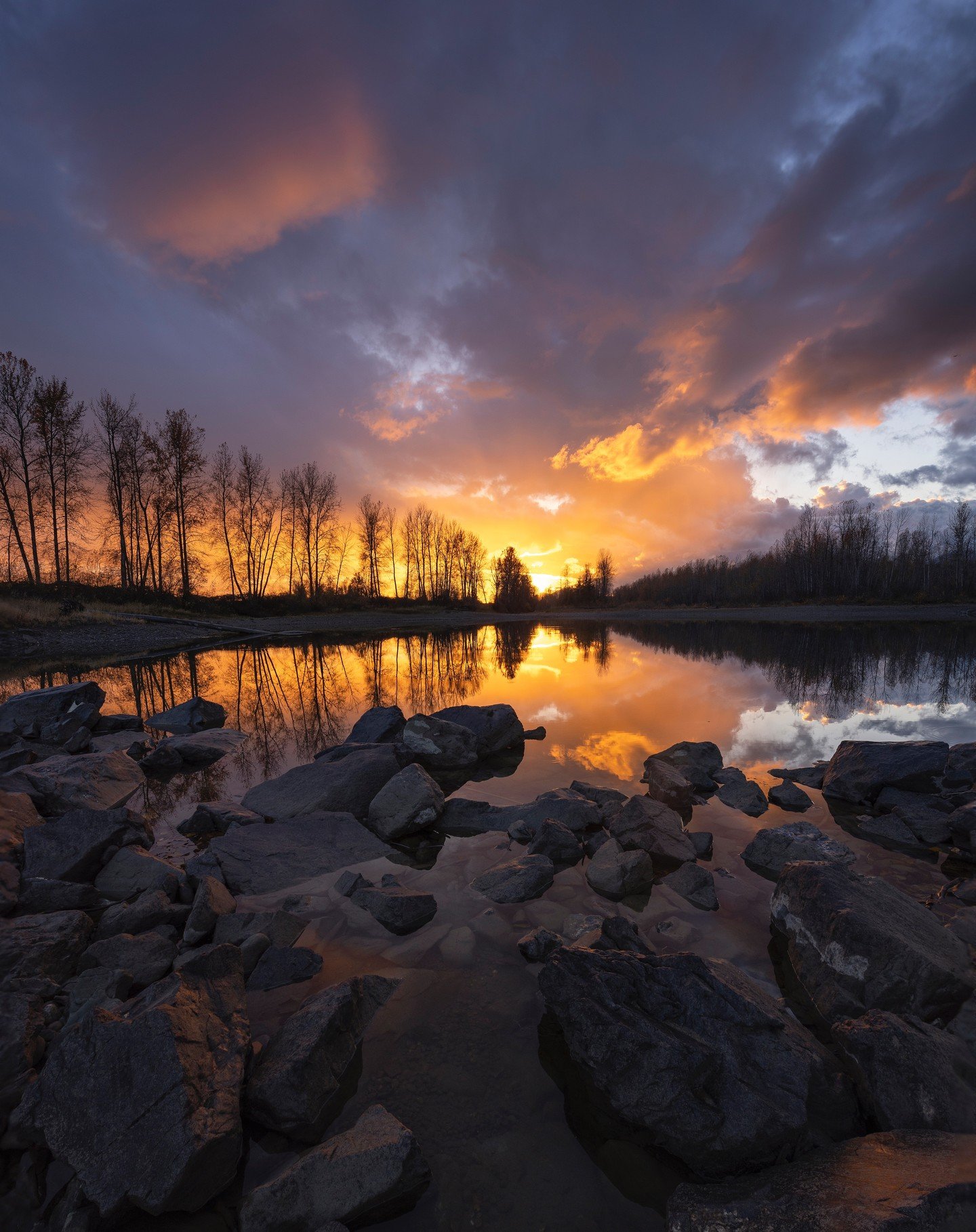 Rainbows and Sunsets, what a great afternoon for photographers. On the Fraser River today.