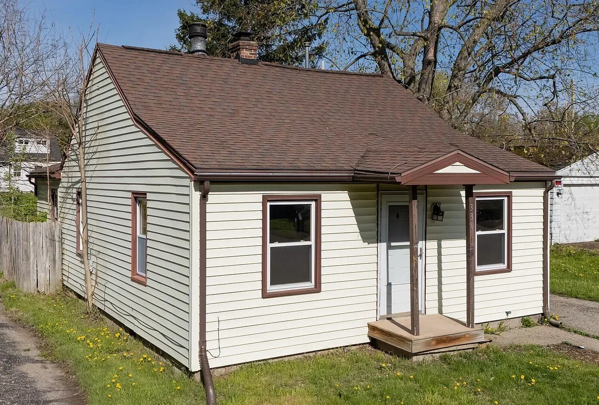 Front Picture 330 Alger Street.jpg