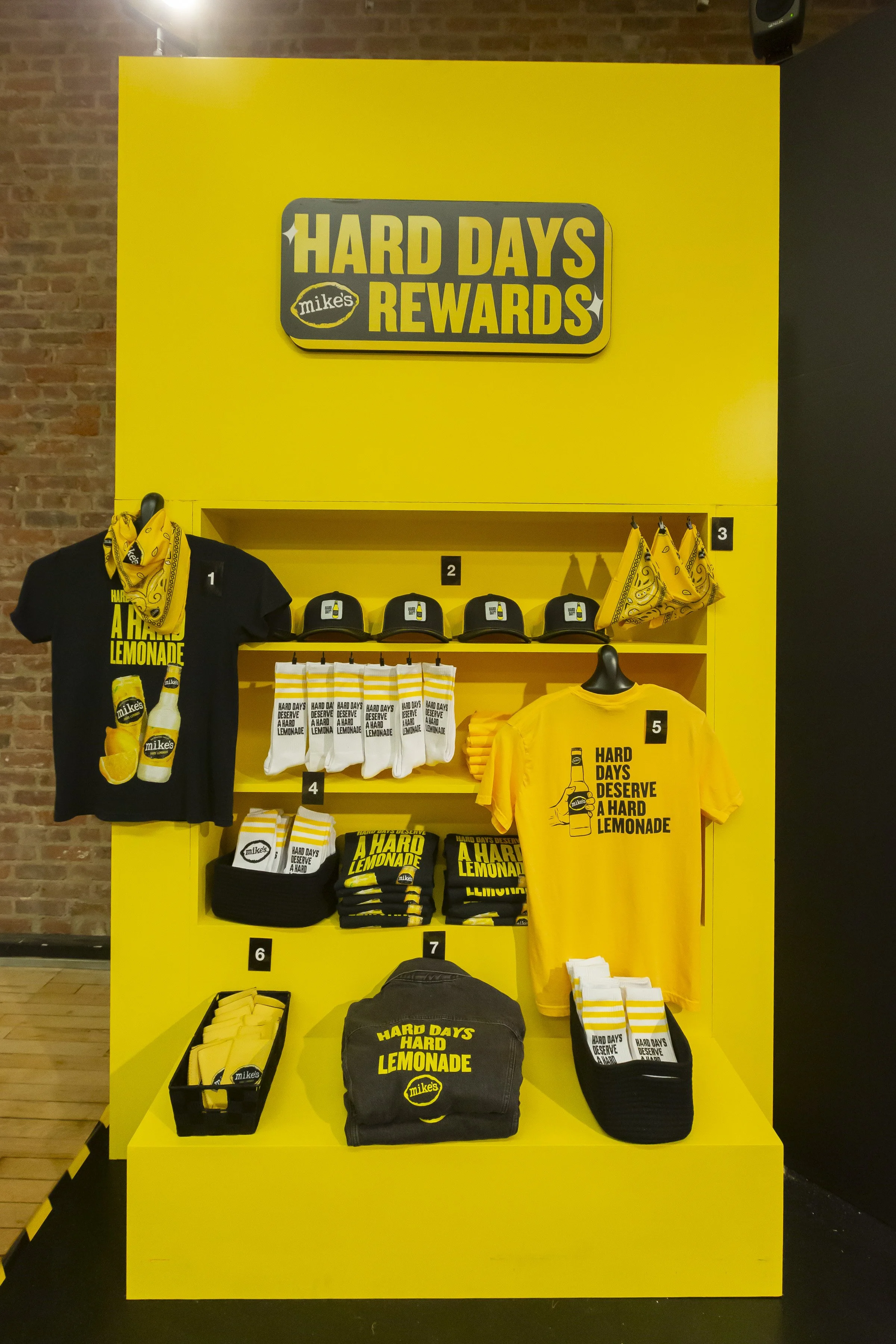 Mikes Hard Lemonade_4.jpg