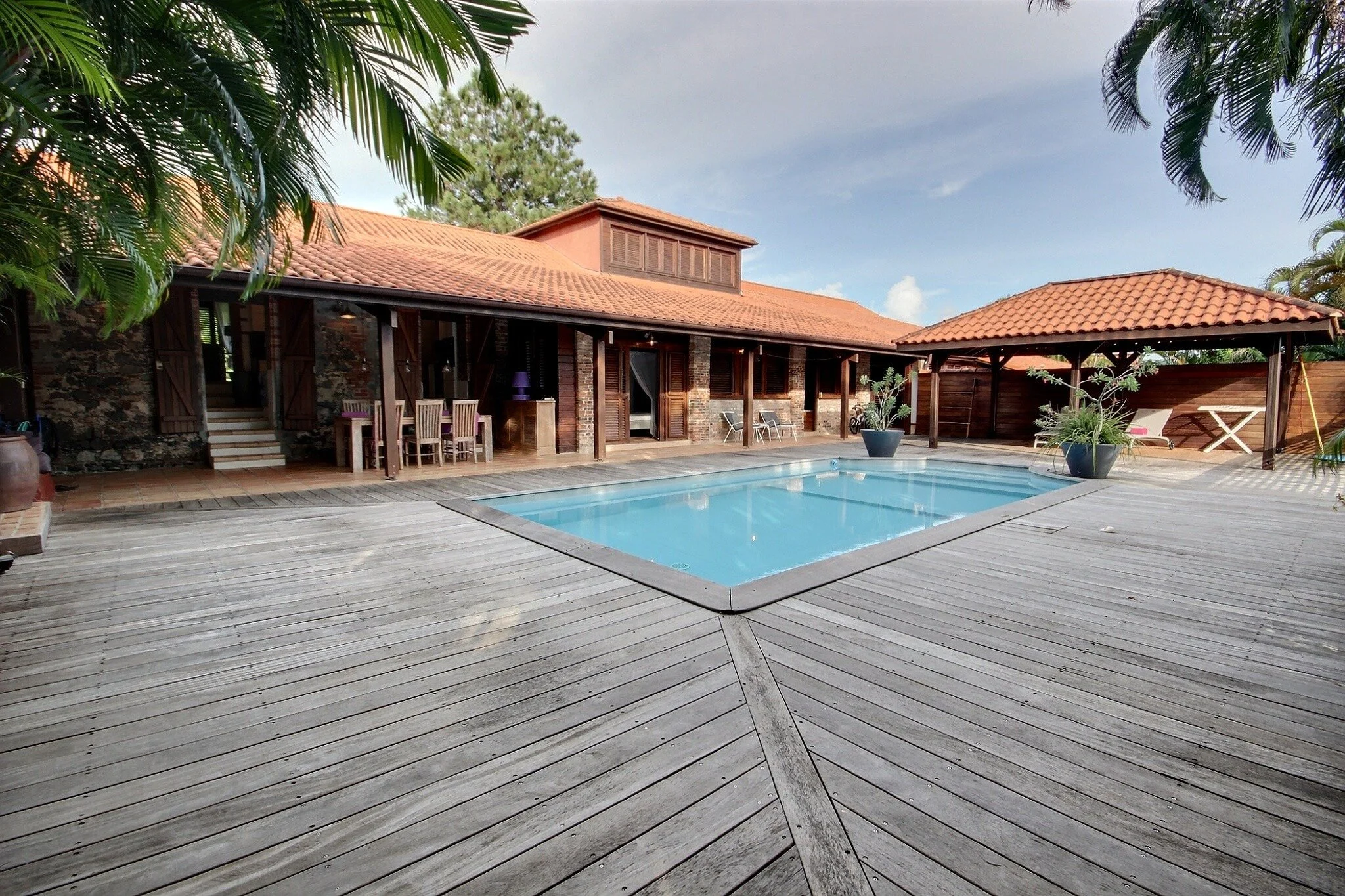 1_location_martinique_trois_ilets_habitation_poterie_trois_ilets_2-min.jpg