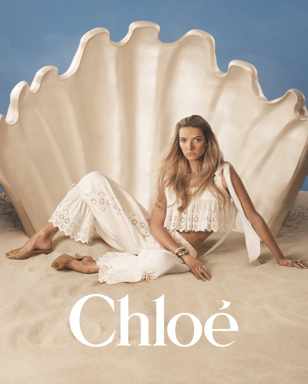  Assist - Poppy Bartlett  Chloé À La Plage by Chemena Kamali  Photographer David Sims 