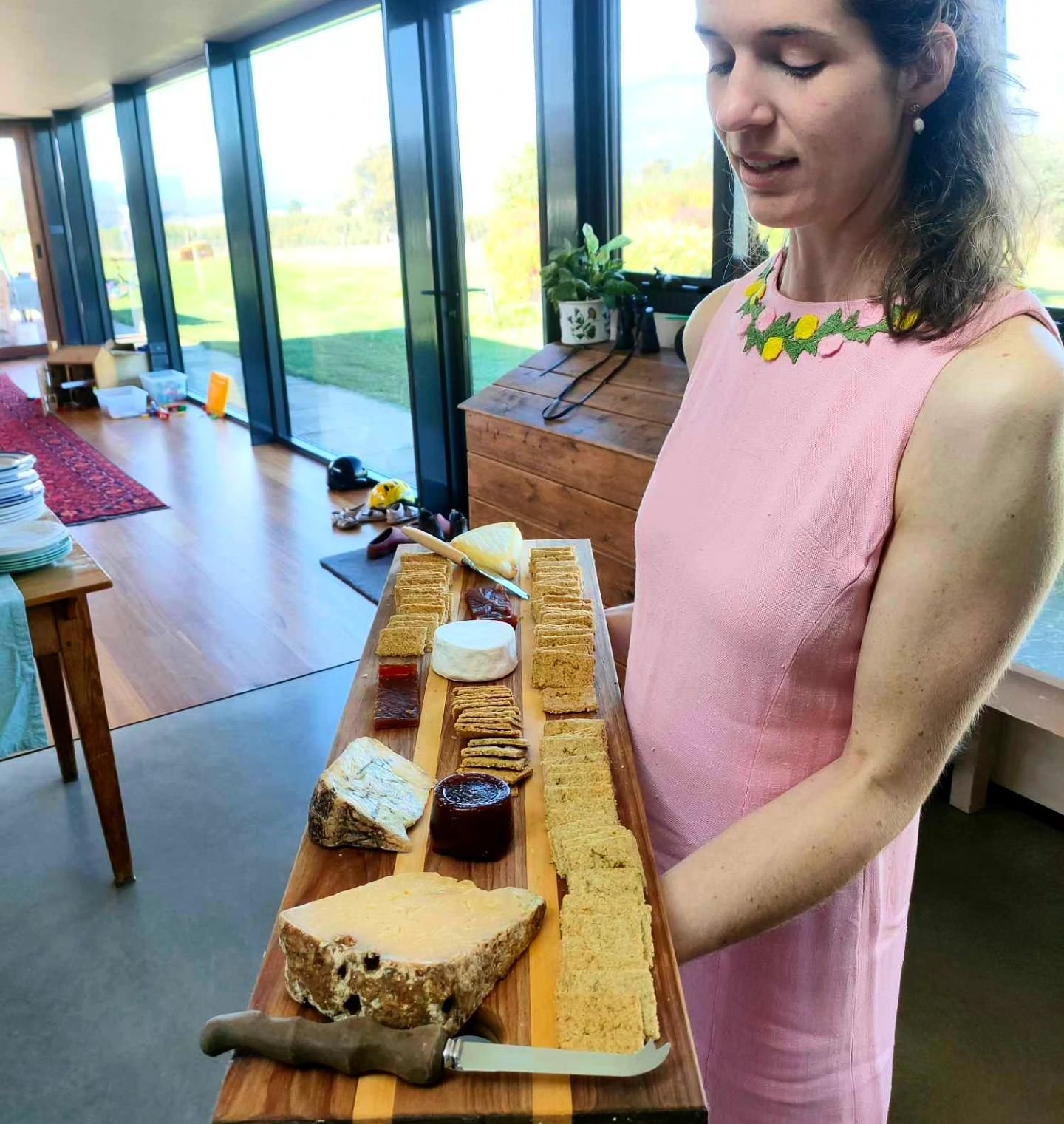 When you love cheese and oatcakes as much as we do, you serve it by the metre #shelduckfarm 
.
.
Ft. Special dress find from @vivavintage.com.au 
#autumn #platter #cheese #oatcakes