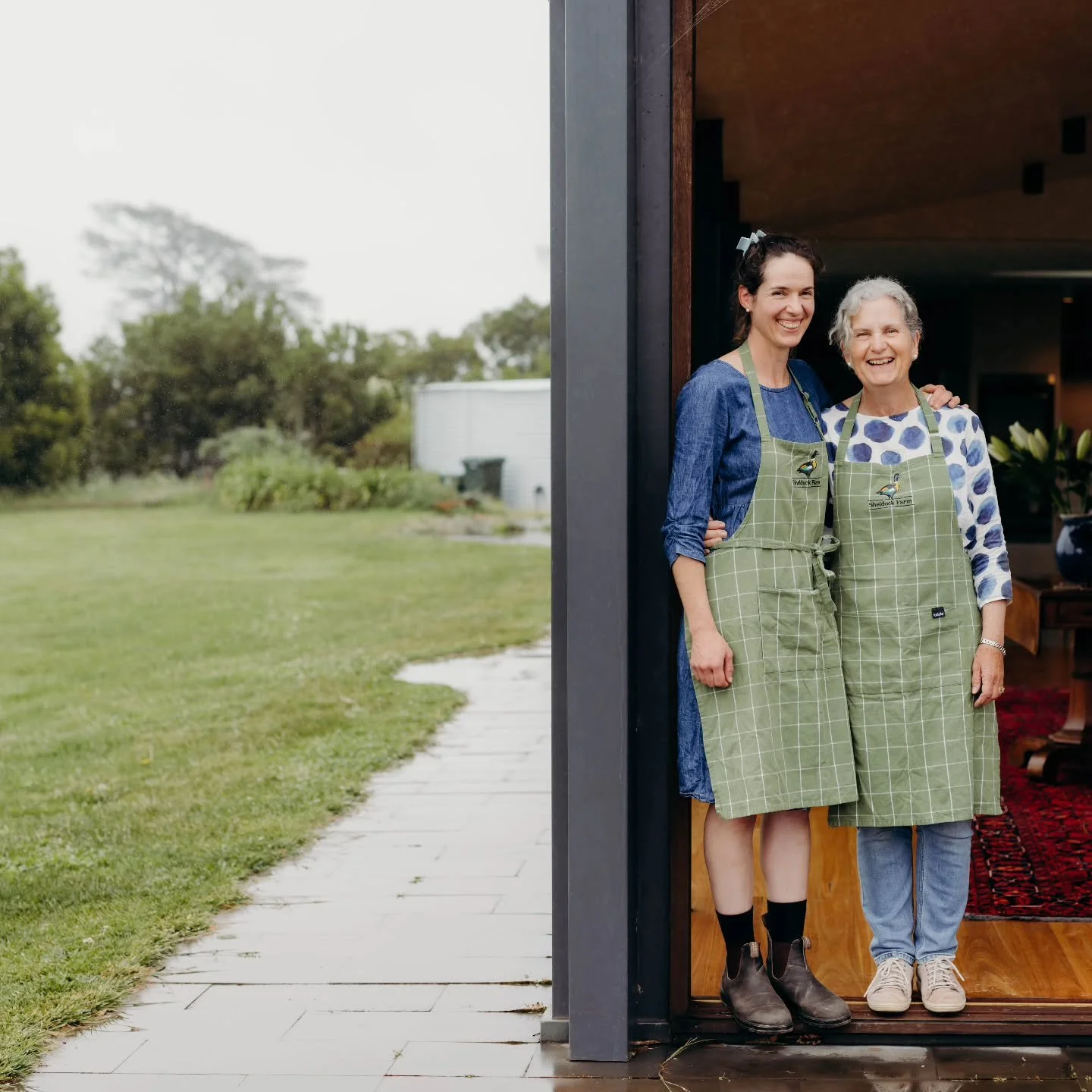 I am very lucky to spend a lot of time with my mum in the kitchen, baking oatcakes and sorting out the world's problems over cups of tea. Sunday will see us treating Mum to lots of family time, plenty of cheese and oatcakes and some local wine #sheld