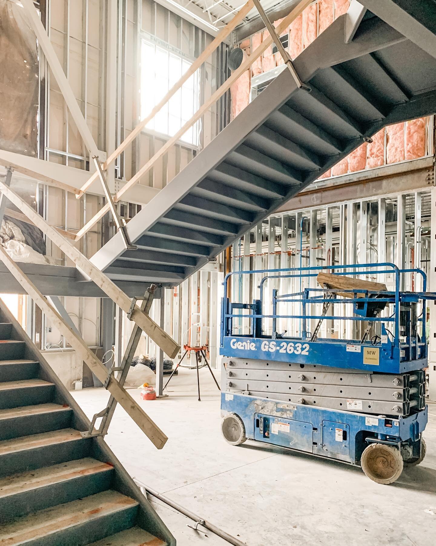 Lots of progress being made at Longfellow Elementary in Great Falls. This main staircase is one of our favorite moments in the school. @sletten_construction