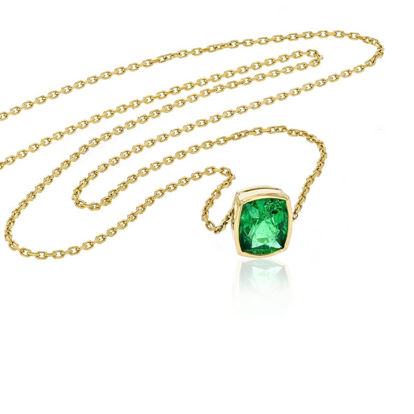 My Emerald Pendant. Contact for commission enquiries. #kathrynquinndesign #finejewellery #naturalemerald #bespokefinejewellery #melbournejewellery #emeraldpendant #jewellerydesigner