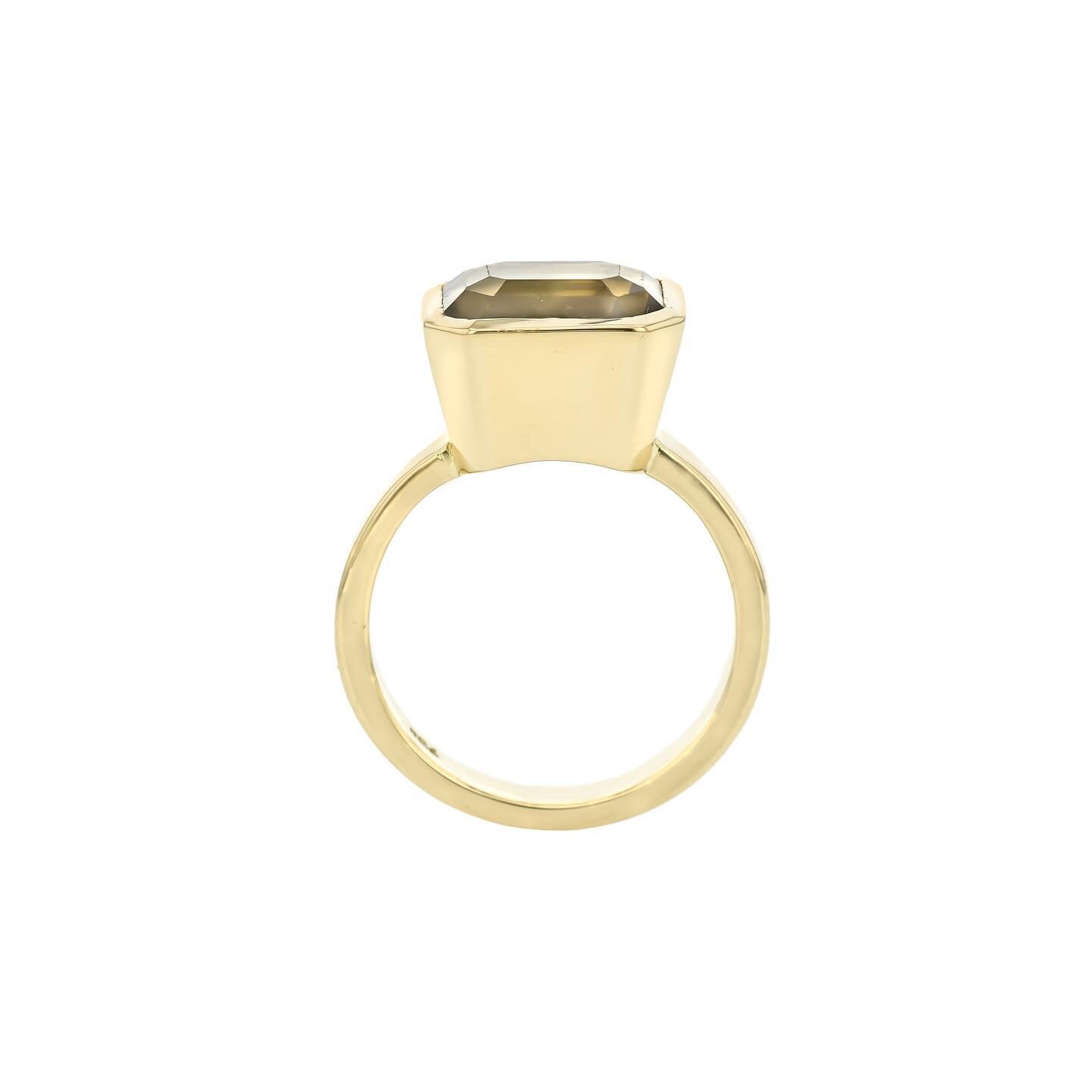 &lsquo;Signature Stack&rsquo; is a statement ring. Worn alone or in combination with another ring, the combinations of shapes and colours are endless. Available on commission. Contact for more details. #engagementing #cocktailring #statementring #fin