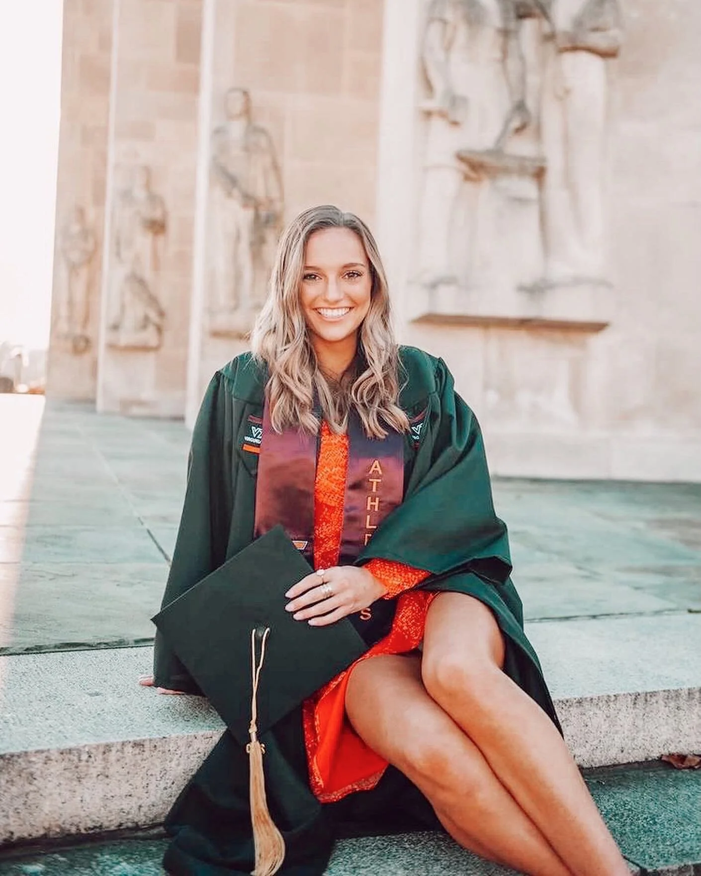 A big congratulations to our Fall 2020 graduates!! You guys did it - we&rsquo;re so proud of you! 💚