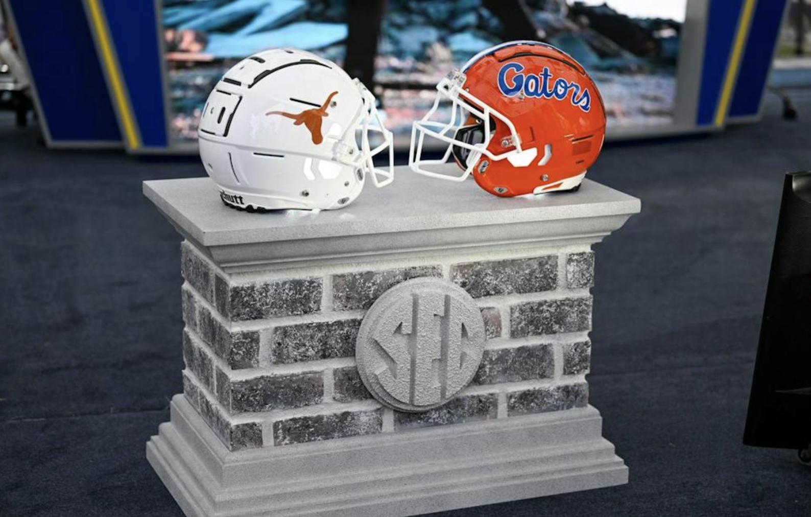 Florida Gators at Texas Longhorns Prediction &amp; Betting Pick | College Football October 17, 2026
