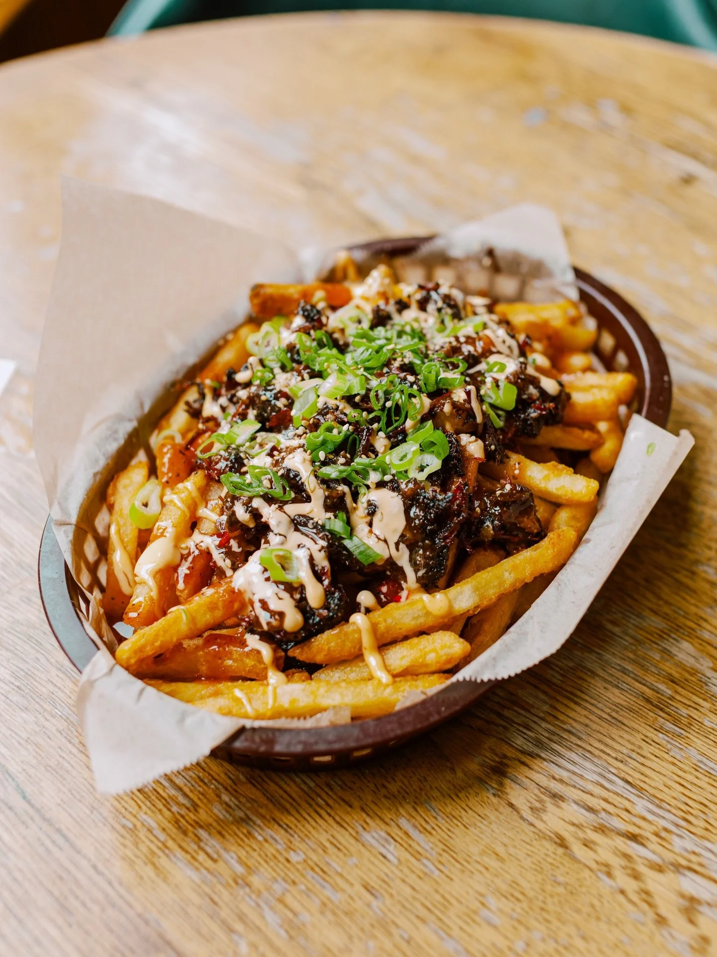 I still think about these loaded fries&hellip;

Shot for @umamicue 

The fries (1)
The forkful (2) 
_
#umamicue&nbsp;#smokedmeats&nbsp;#chicagobbq&nbsp;#newschoolbbq #bbq #brisket #fries #loadedfries #eaterchicago #infatuationchi #chicago #chicagofoo