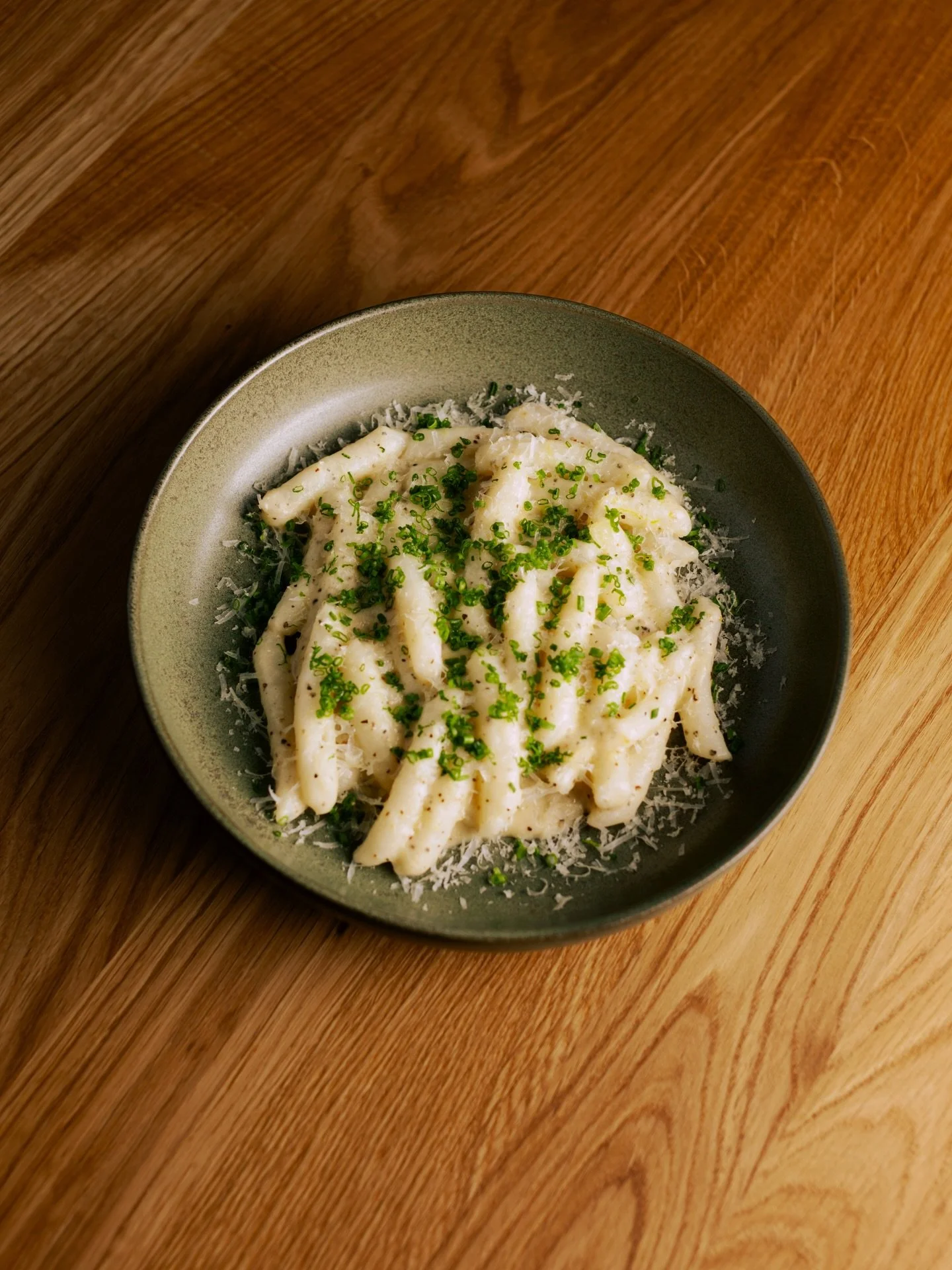 Imagine a version of this but with black winter truffle!

It&rsquo;s not too late to book a table for New Years Eve over @perillasteak 

Plated (1)
Detail (2)
_
#koreansteakhouse #newyearseve #cacioepepe #foodphotography #shotoncanon