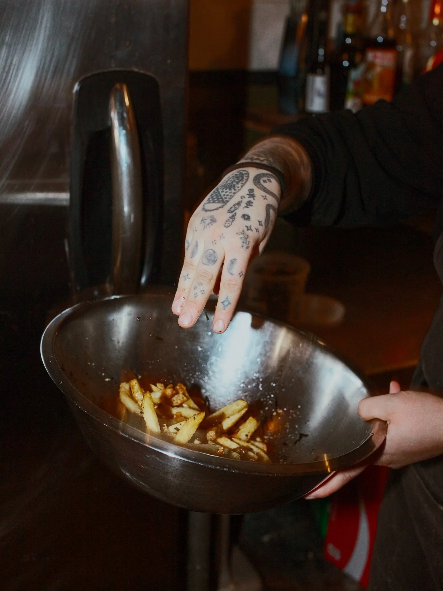 Friday, Fry Day, Fries Yay

Shot for OSBeach at @longmanandeagle 
_
#longmanandeagle #logansquare #furikakefries #chicagorestaurants #foodphotographer