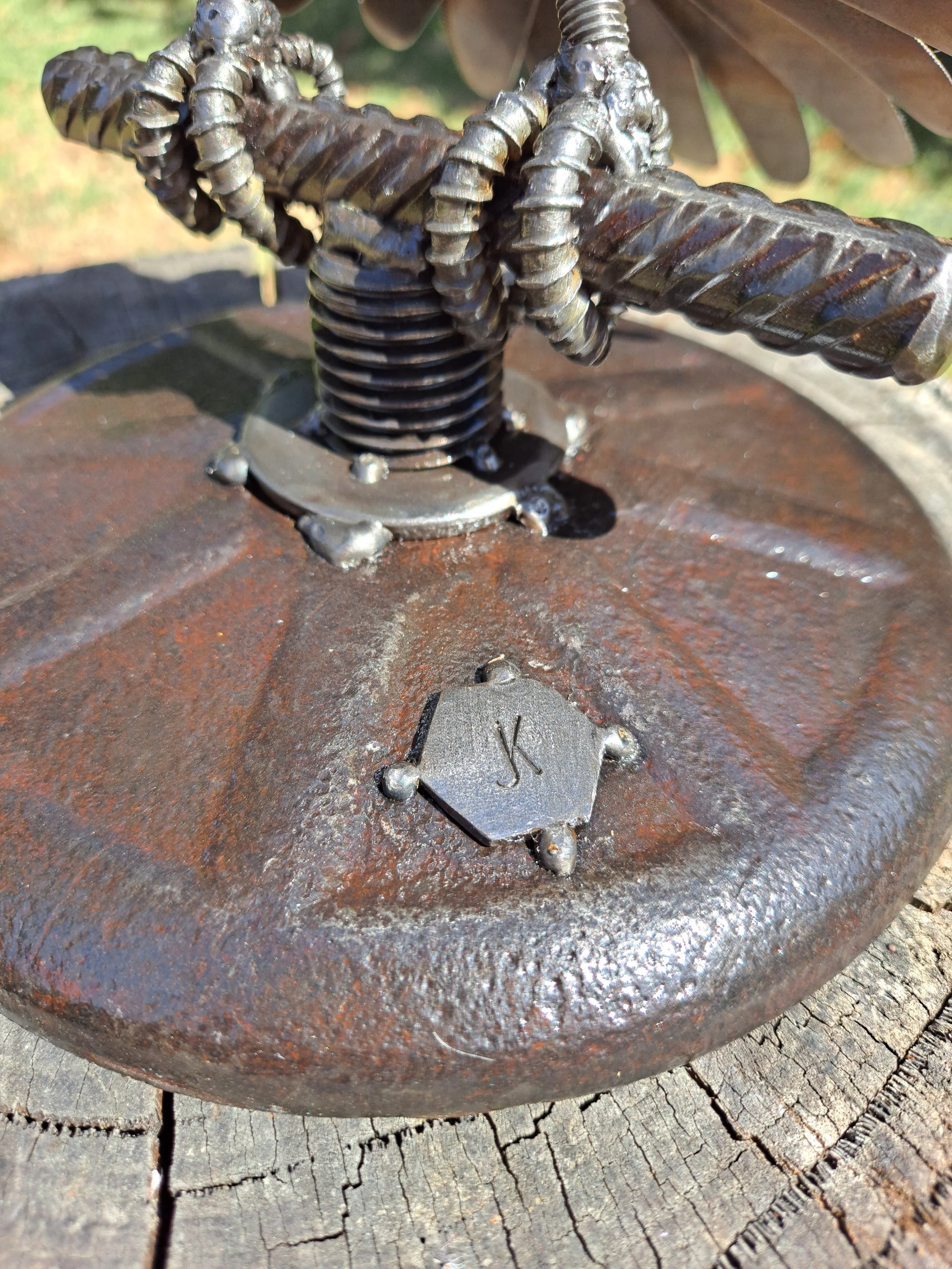 scrap metal cockatoo base