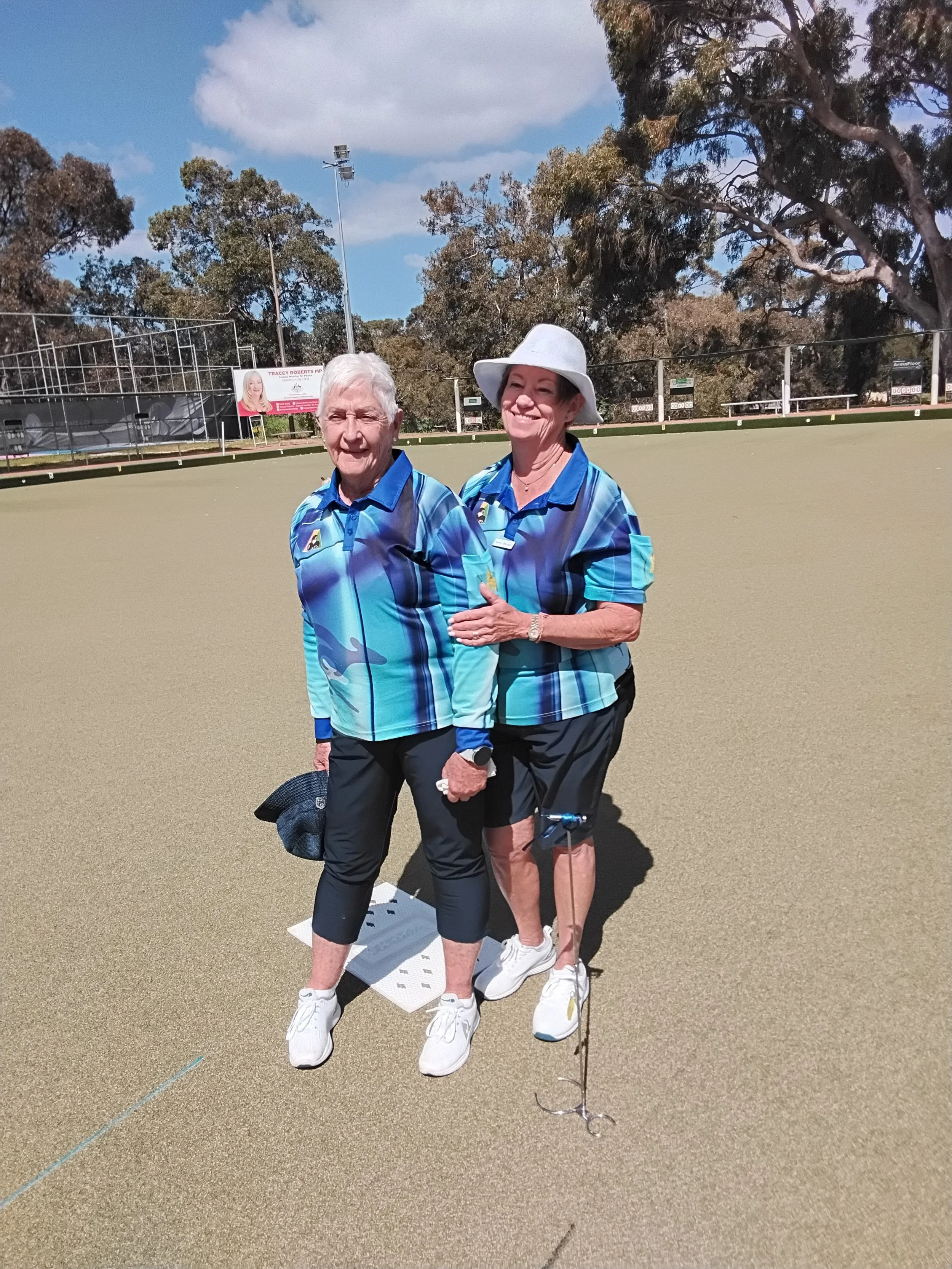 Ladies 100 Up Barbara Lorencs and Kerryn Beazley