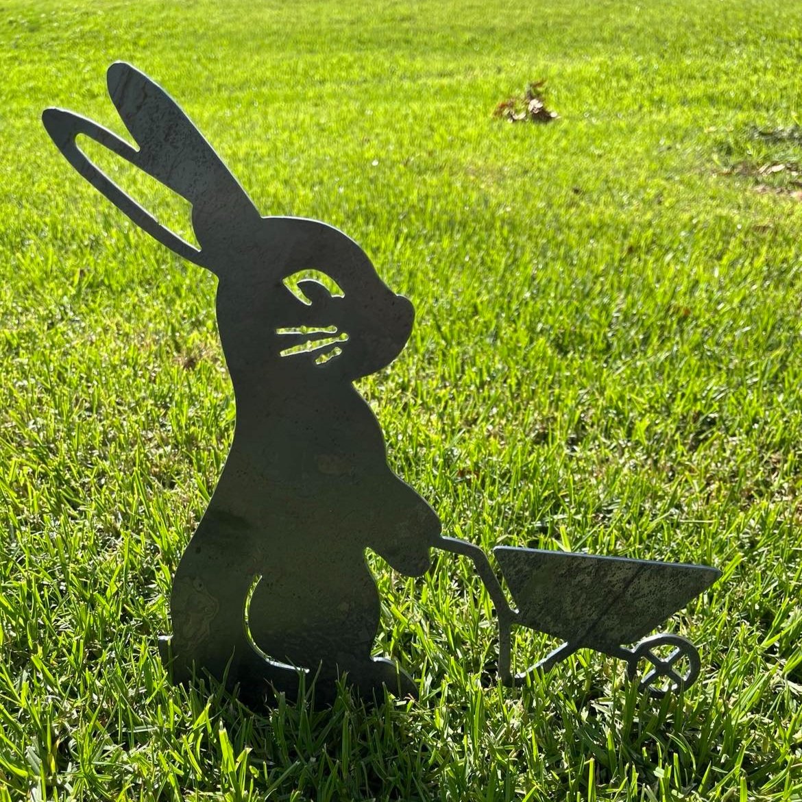 Rabbit+w+wheelburrow.jpg