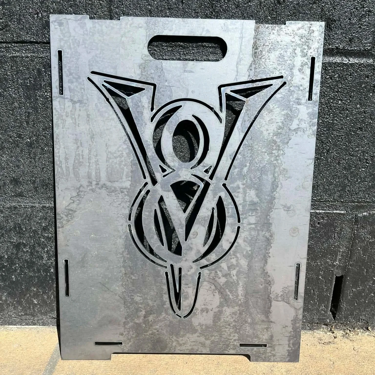 V8.jpg