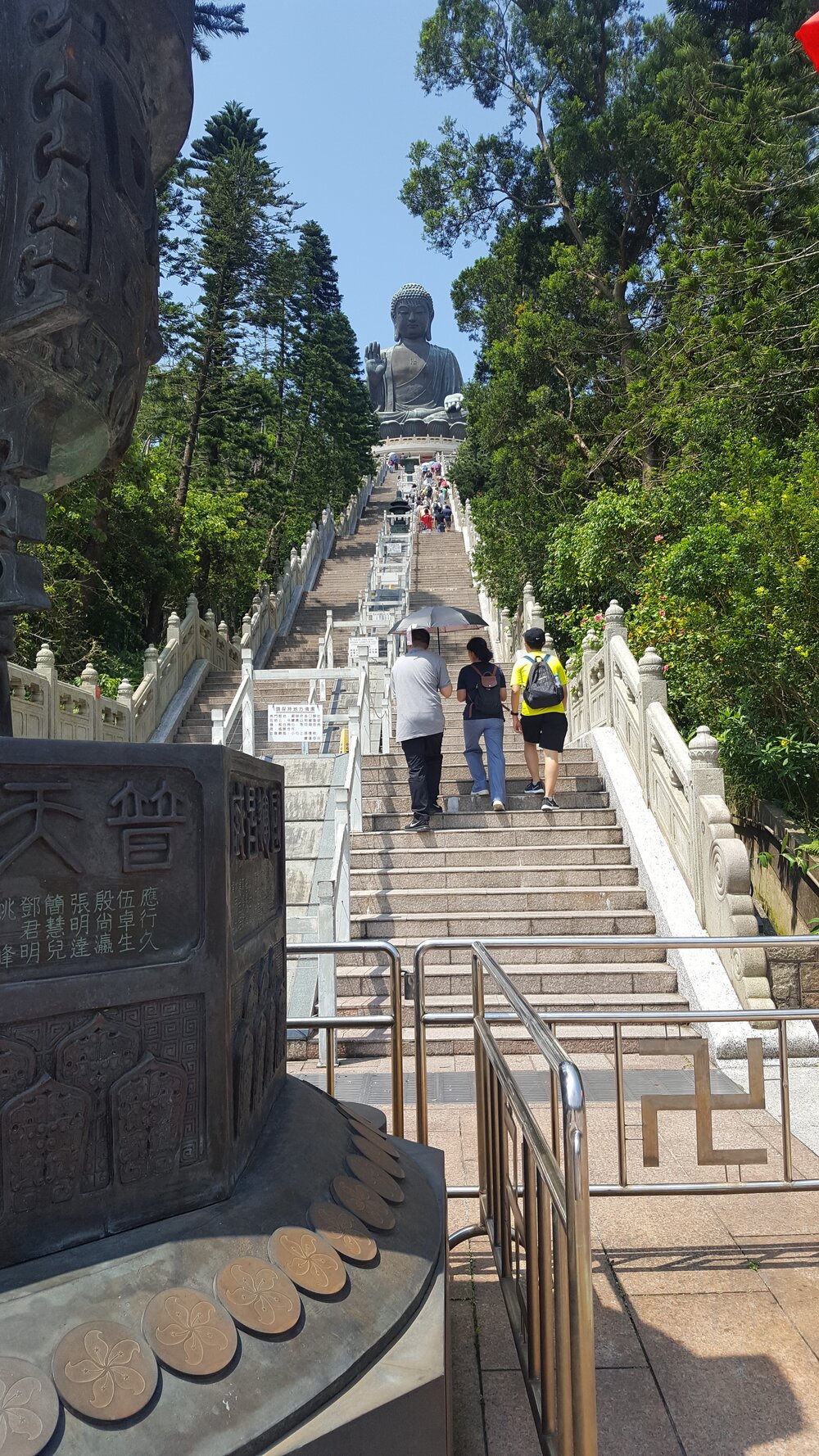 Steps up to the Big Buddha