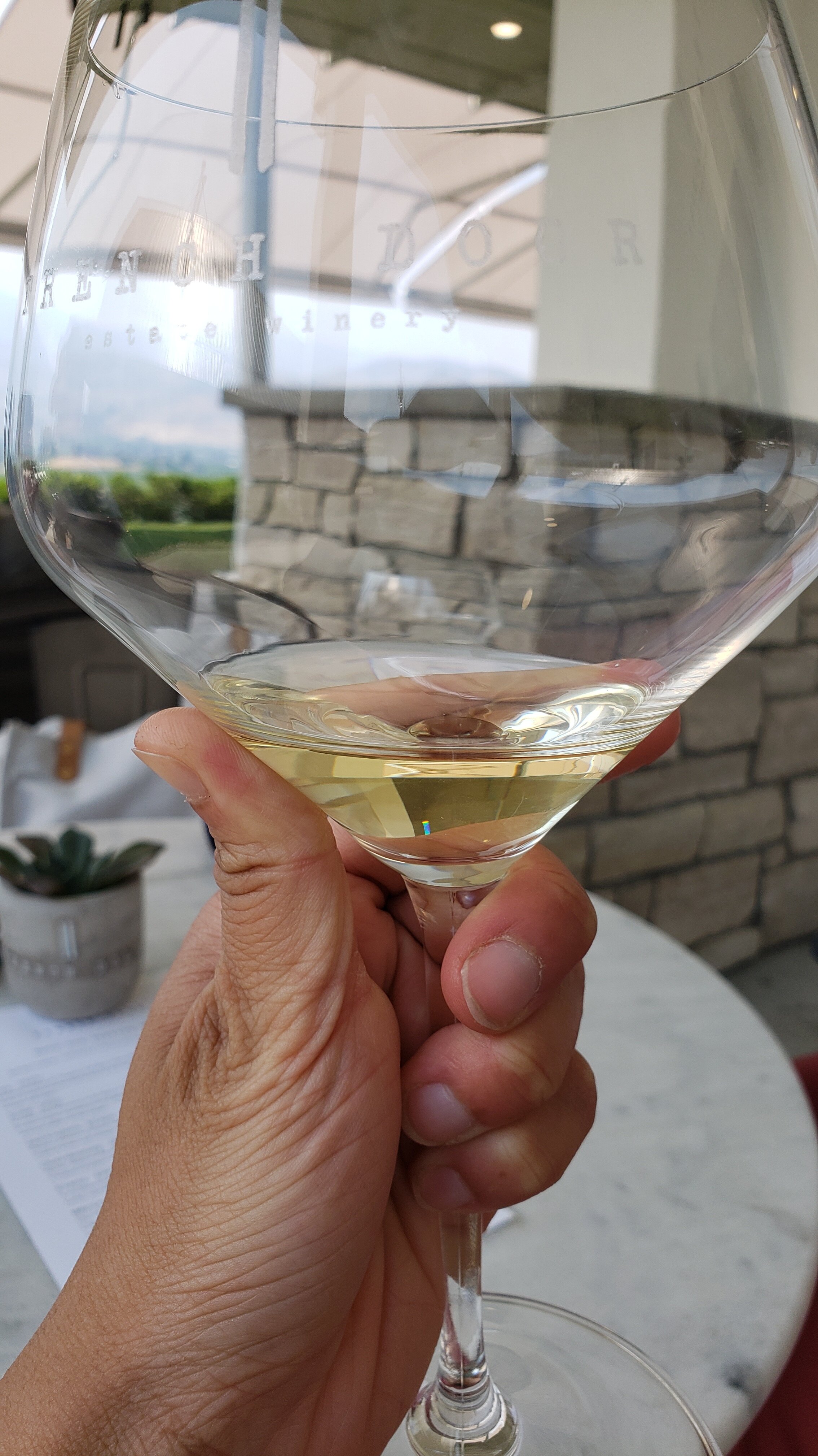Enjoying a glass of Lys during the tasting