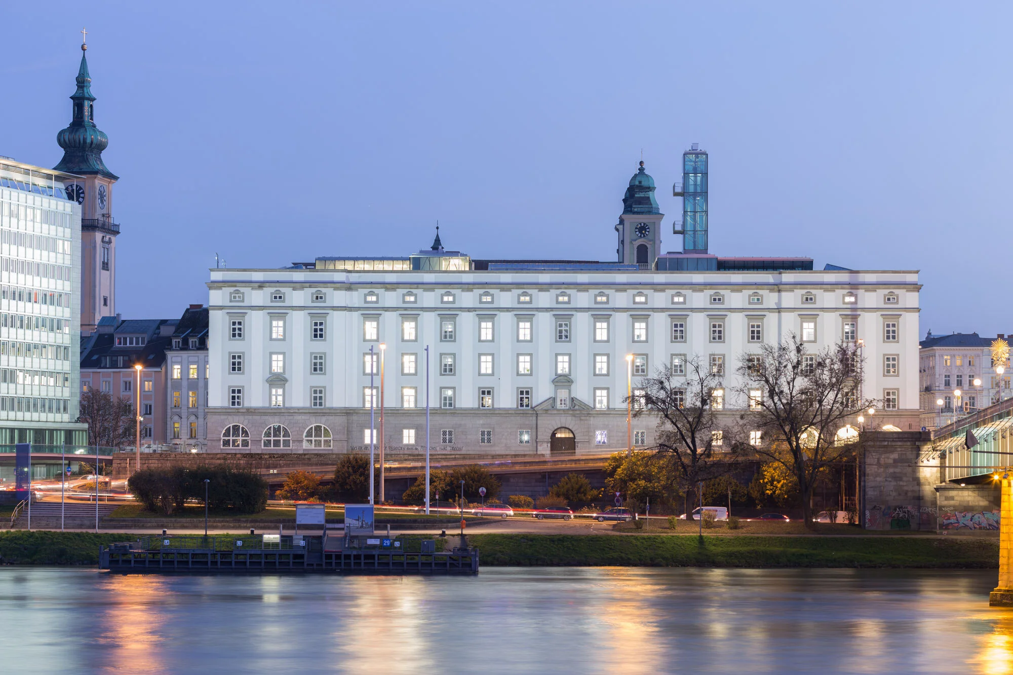 Brückenkopfgebäude und Kunstuniversität in Linz Oberösterreich. Umbau von Architekt Adolf Krischanitz 2019
