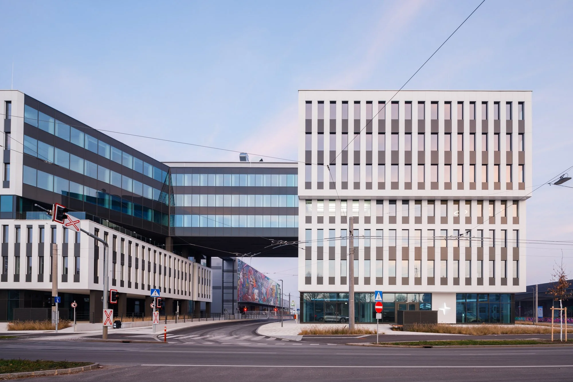 11.Hafenportal-Linz-Architektur-Sengstbratl.jpg