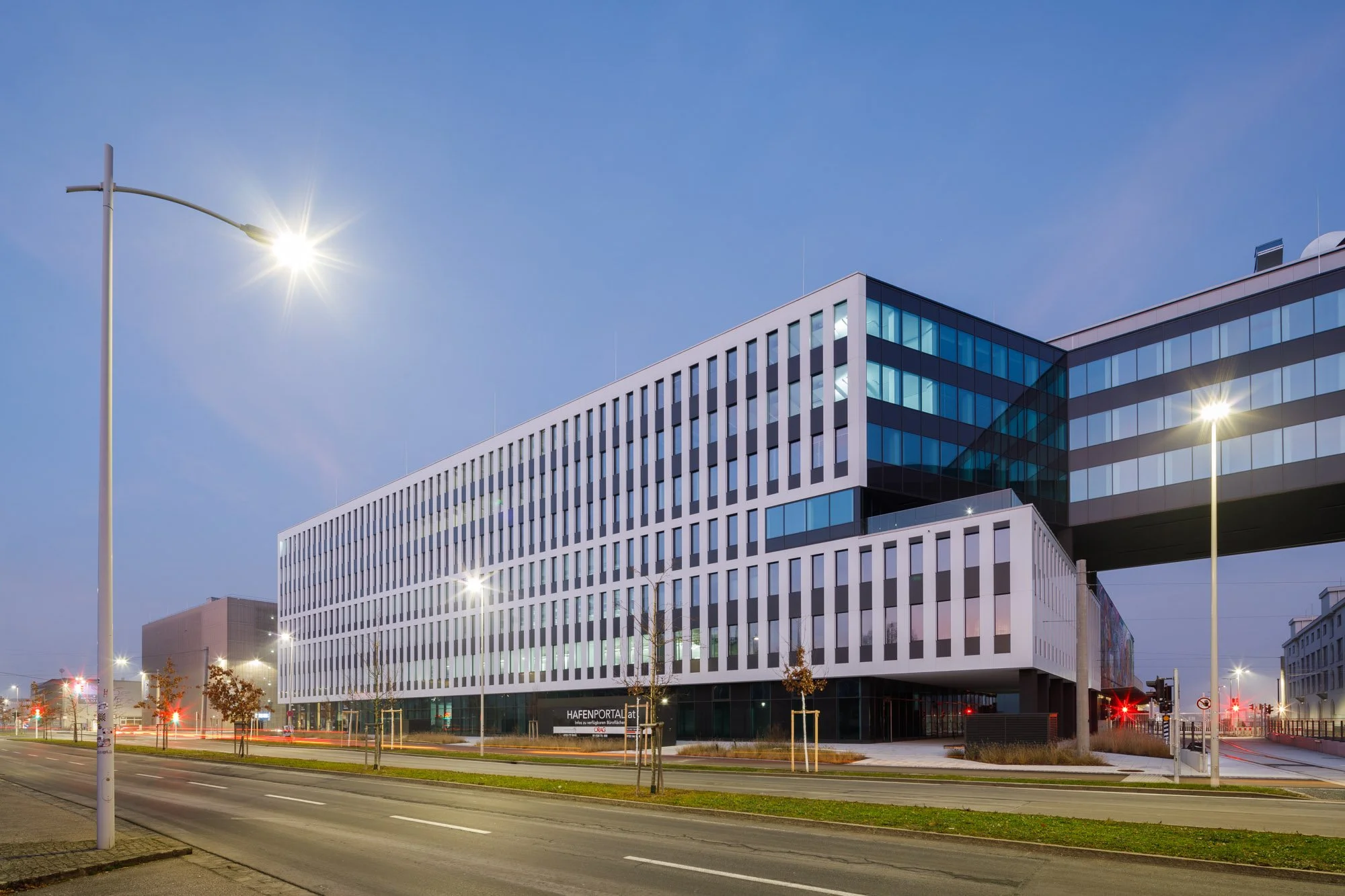 14.Hafenportal-Linz-Architektur-Sengstbratl.jpg