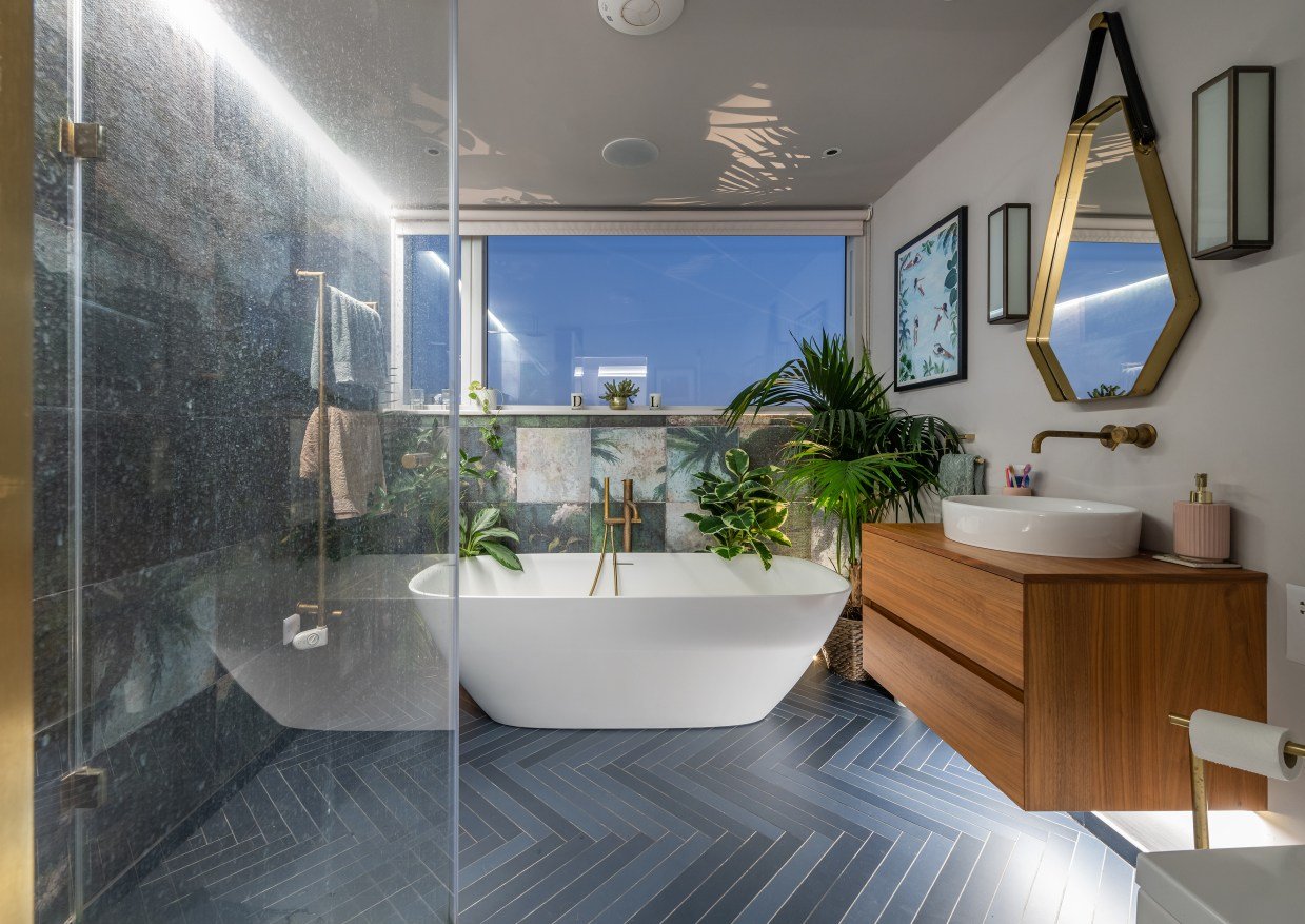 bathroomloft.jpeg