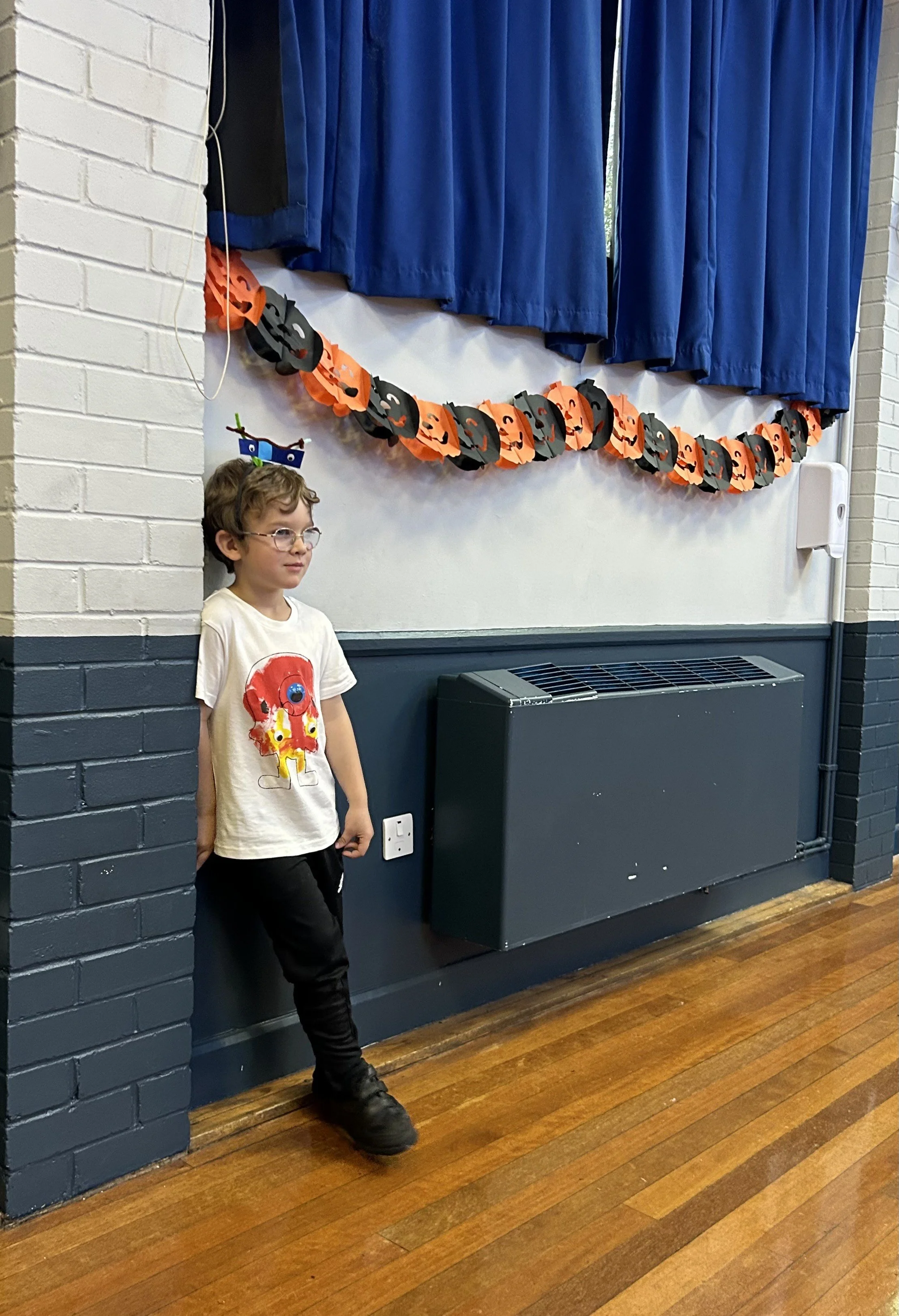 From Birthday Party to Brave Performer: Leo’s Drama with Hannah-Rose Journey 🎭🎉