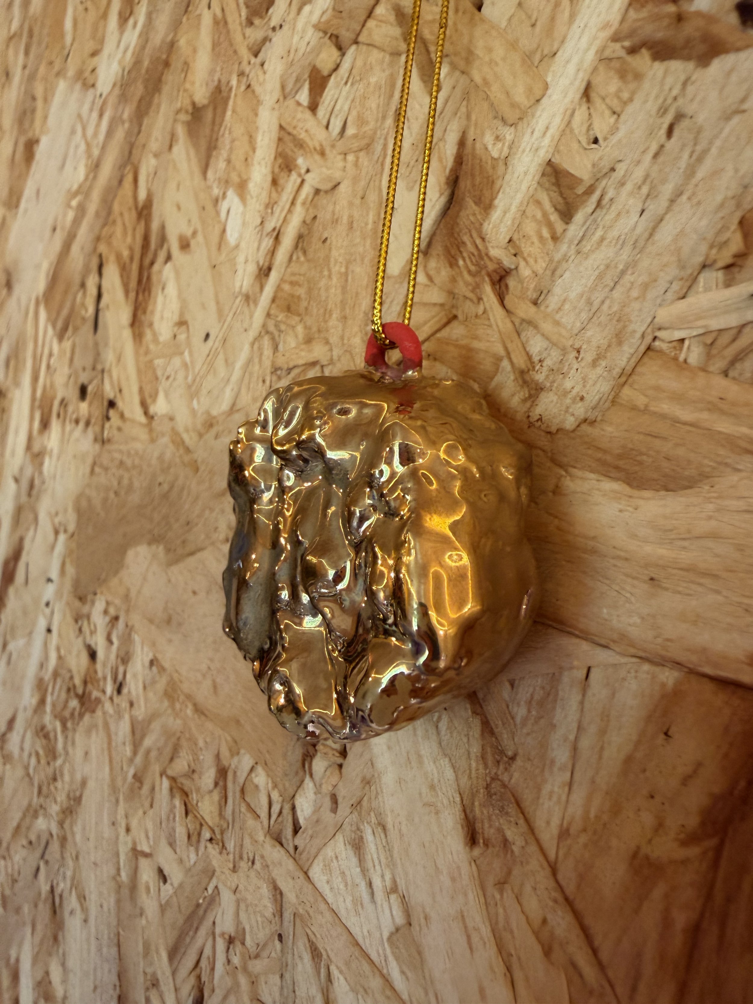 CHICKEN NUGGET DECORATION (BALL SHAPE)