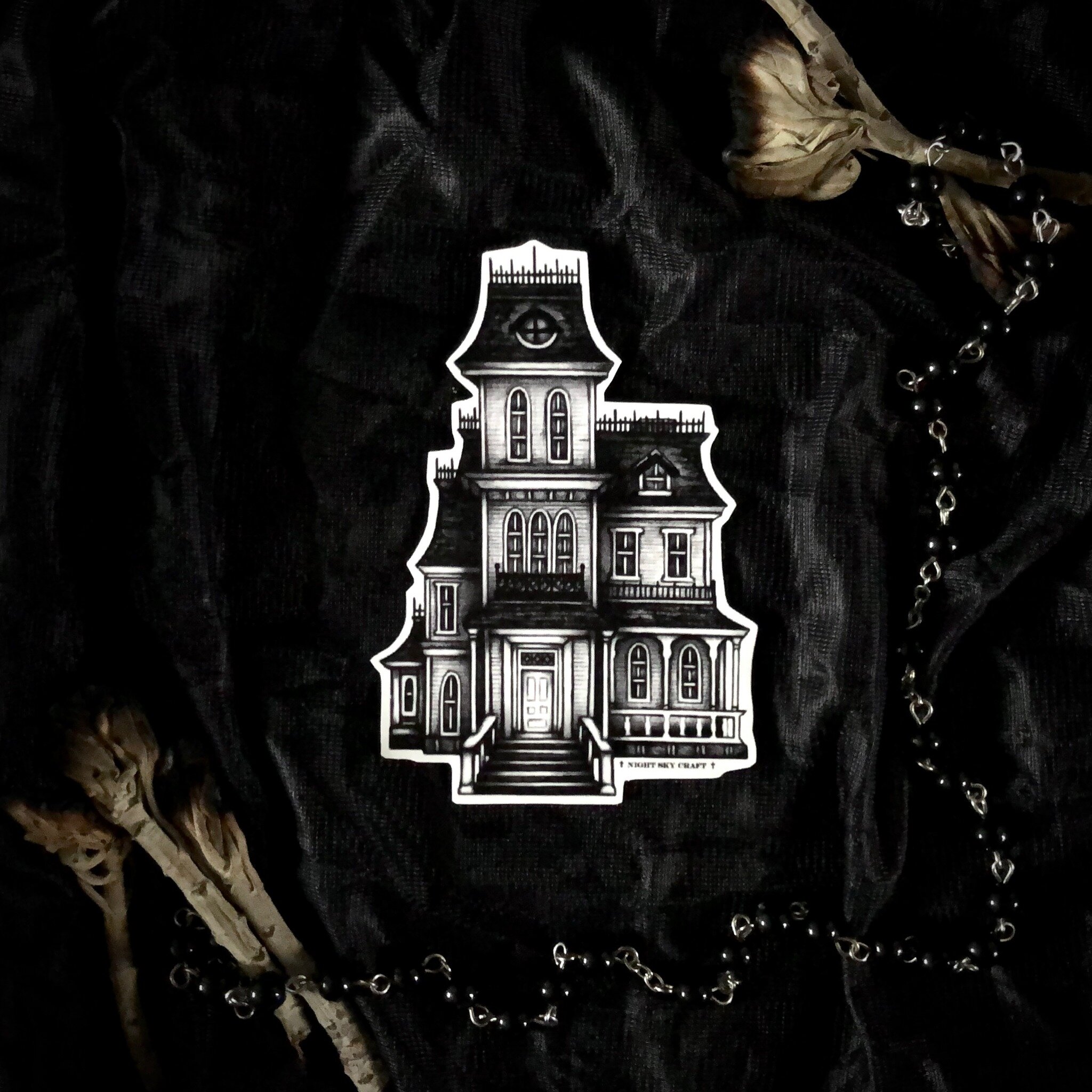 ✟ 𝚻𝖍𝖊 𝐕𝖎𝖈𝖙𝖔𝖗𝖎𝖆𝖓 ✟

Pleased to announce I&rsquo;m restocked on The Victorian Vinyl Stickers &amp; the rest of the Architecture collection stickers!

🖤

&bull;
&bull;
&bull;
&bull;
&bull;
#hauntedhouses #victorianhouse #victorianera #engli