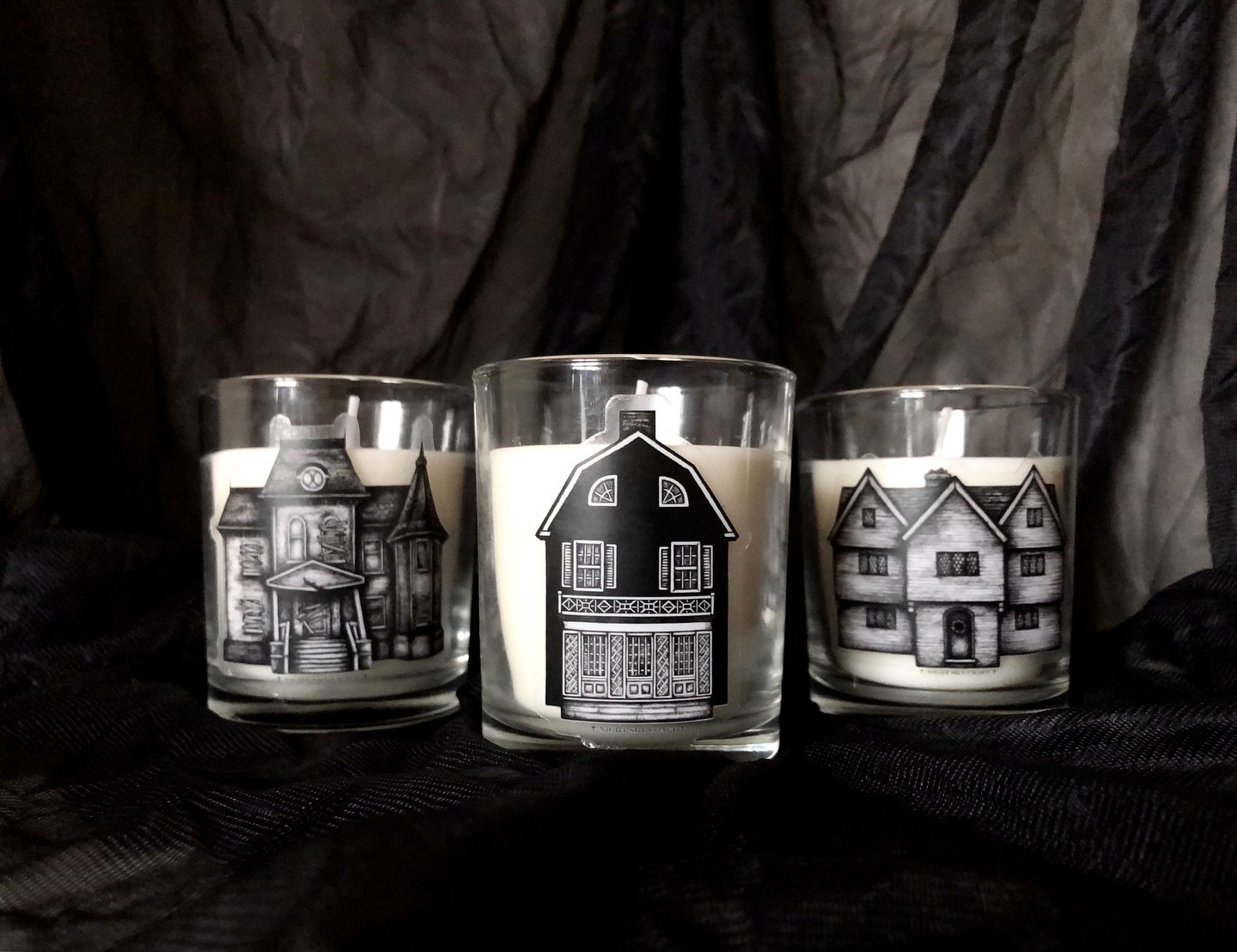 Excited to share that The Haunted Residences Glass Votives are back in the shop for a limited time!! 🕯️🖤

Available through my Etsy 🙌🏼

TY! 

&bull;
&bull;
&bull;
&bull;
#pennywise #salemwitchtrials #salemwitchhouse #votives #amityville #amityvil