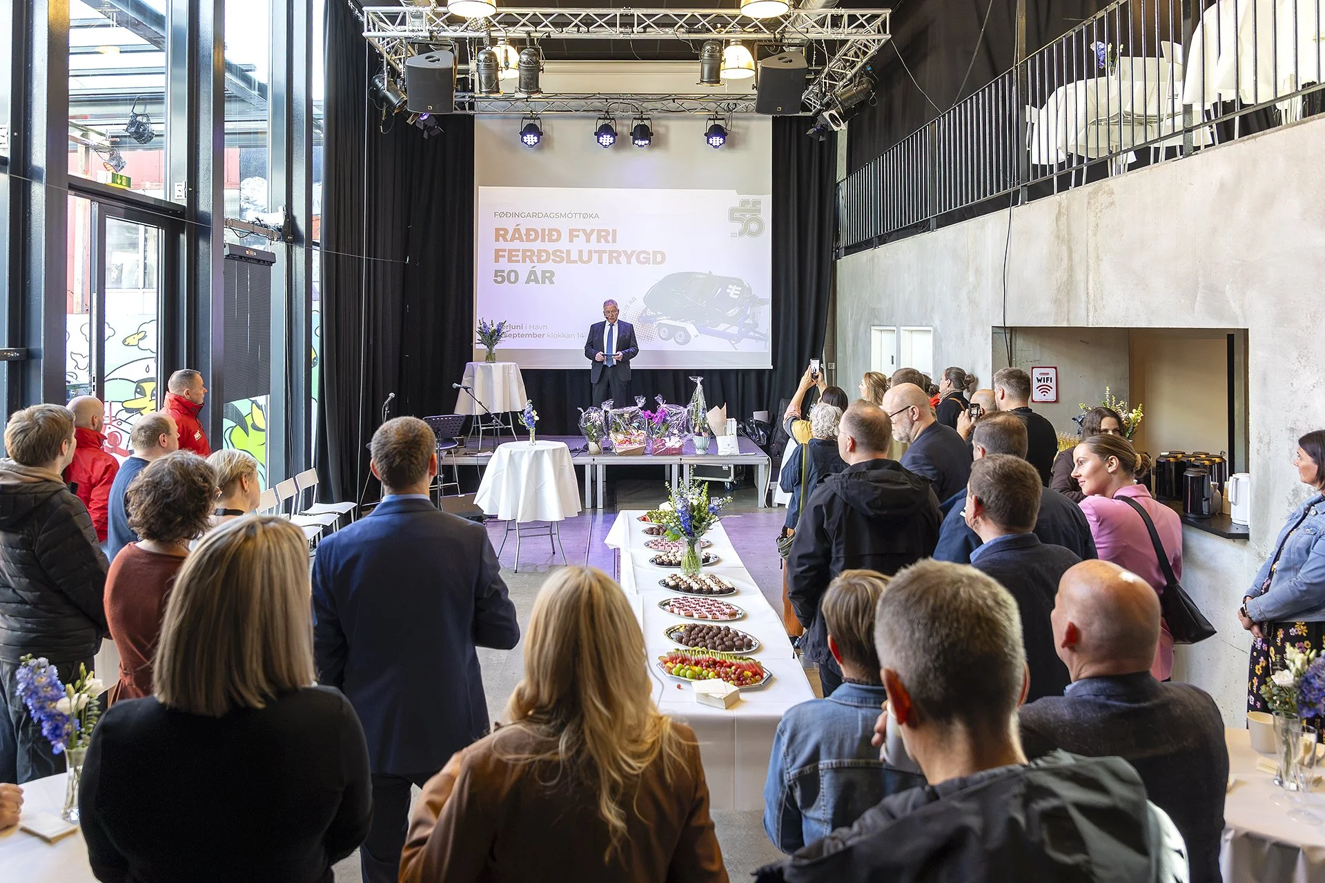 Hátíðarhildið 50 ár við ferðslutrygd