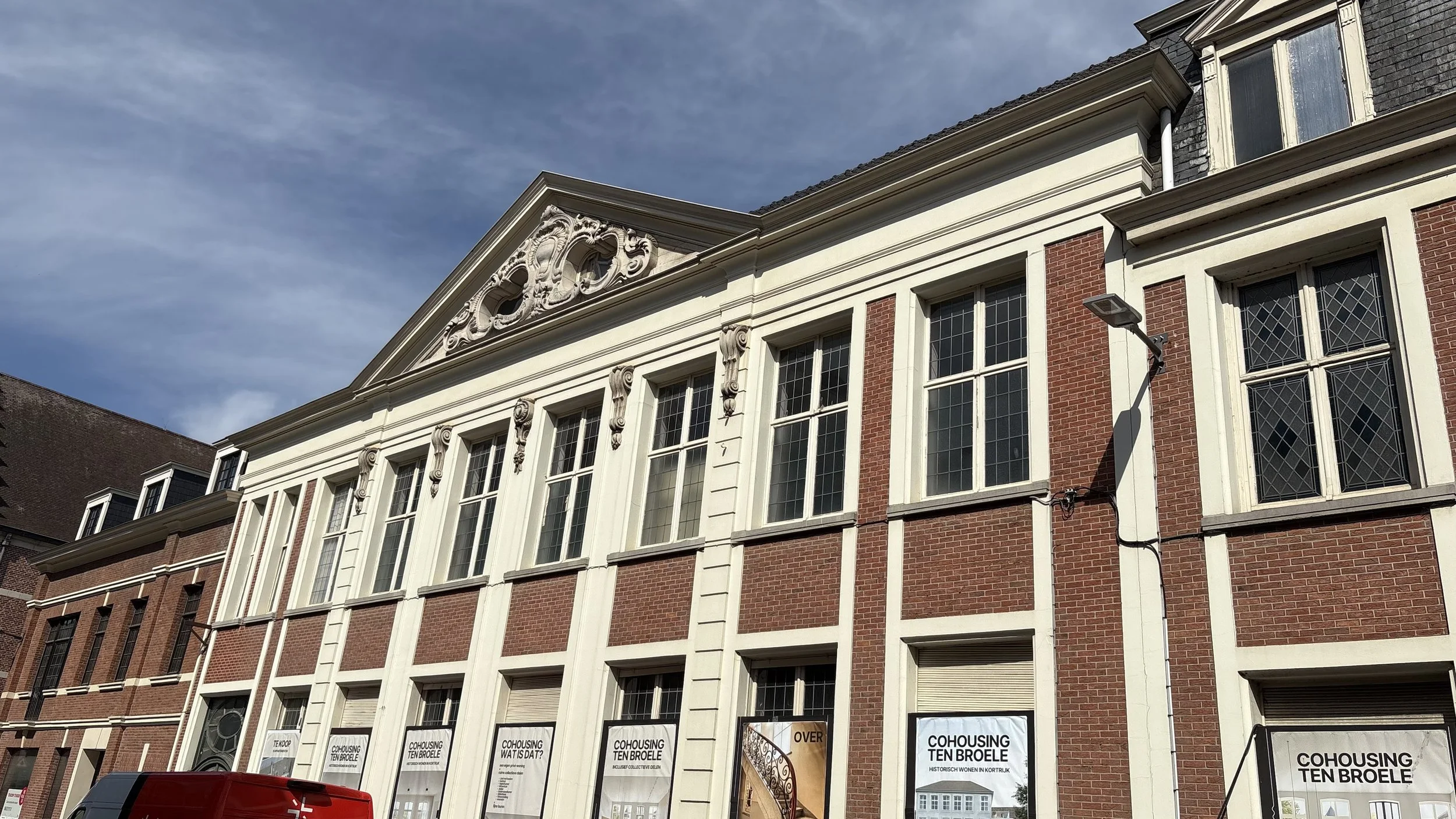 Instituut ten Broeke met klooster van Heilige Vincentius a Paula en kapel