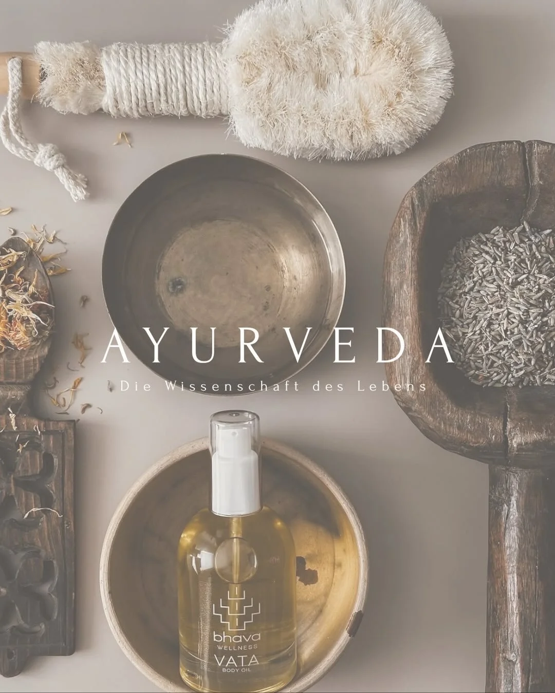Ayurveda erinnert uns daran,
dass die Elemente nicht nur um uns existieren, 
sondern in uns leben.
Leichtigkeit, W&auml;rme, Stabilit&auml;t, Weite, Verbindung&hellip;
Qualit&auml;ten, die unser inneres Erleben formen
und jeden Tag auf ihre eigene We