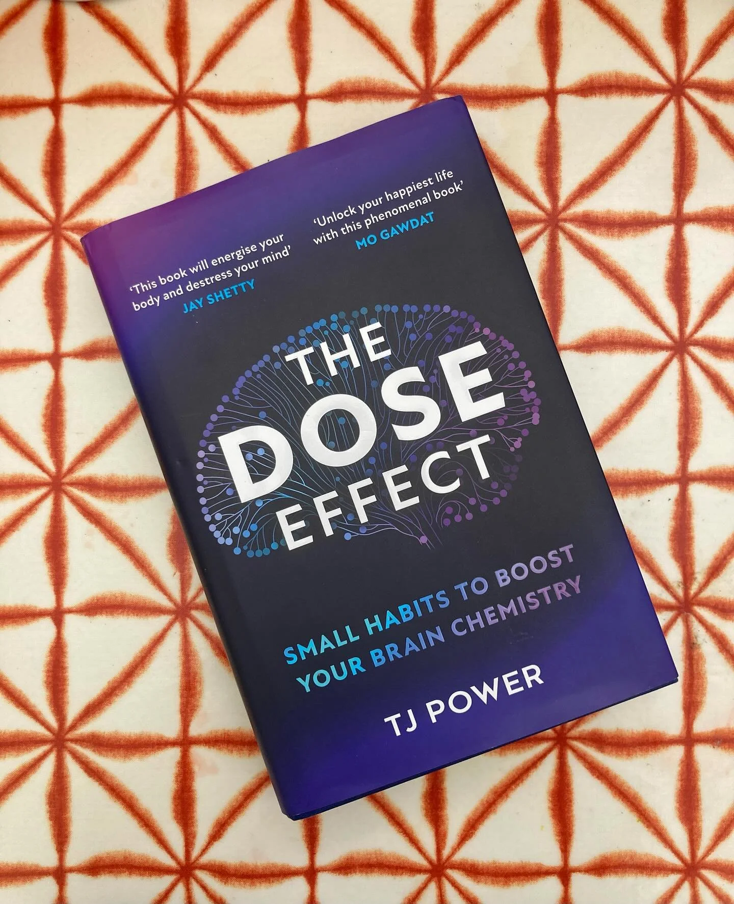 Just finished this book by @tjpower - a recommendation from my last yoga training weekend with @orangeyoga_education 📖. DOSE is an acronym for four key chemicals in your brain and body - Dopamine, Oxytocin, Serotonin and Endorphins. The book is a gu