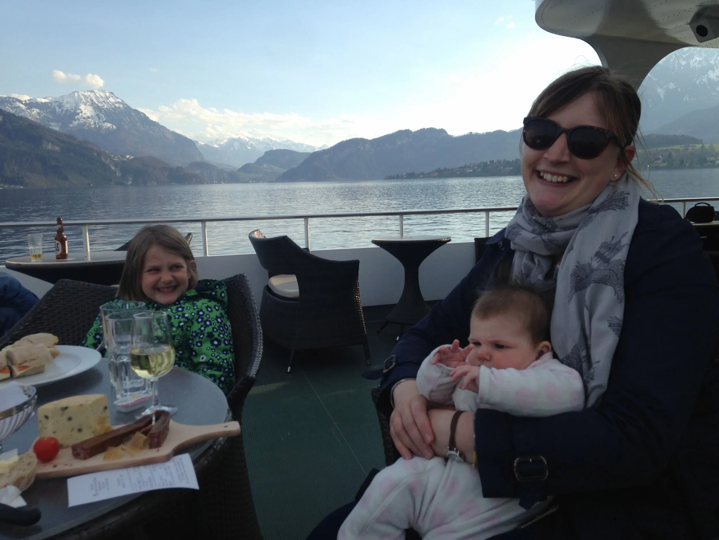 Travelling car-free on a boat across Lake Geneva! With a scarf, of course.
