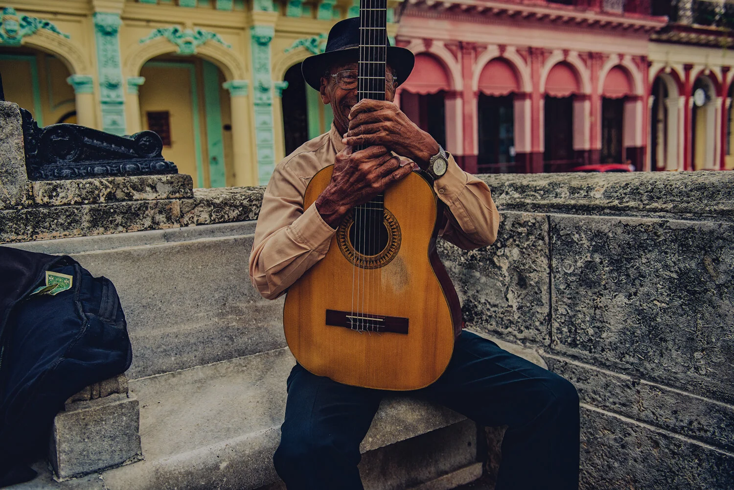 Cuba_dec_2018_guitarman.GHB_8066.jpg