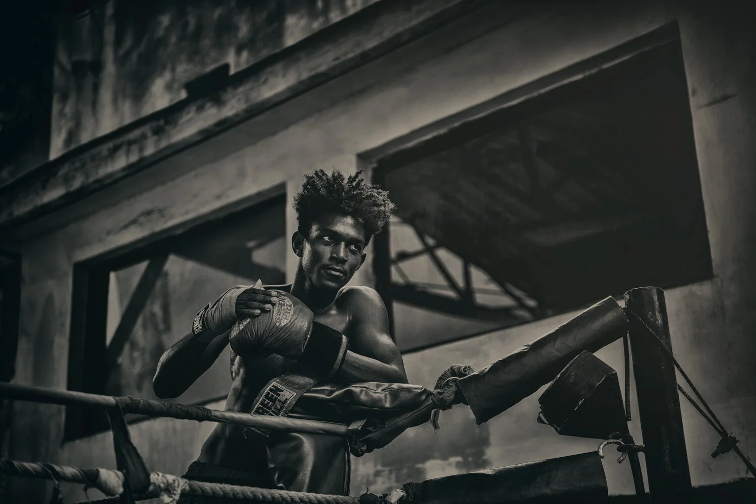 CUBA-HANDSOME-BOXER-BUCKLE.jpg