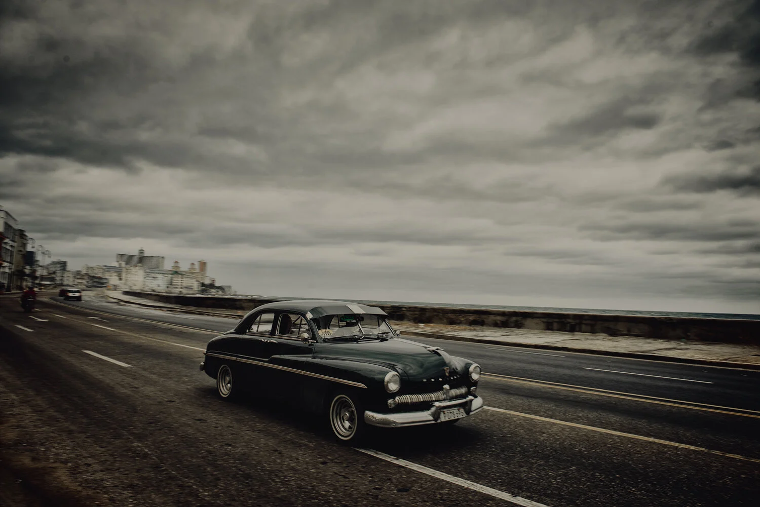 Cuba_dec_2018_blackcar.GHB_5607.jpg