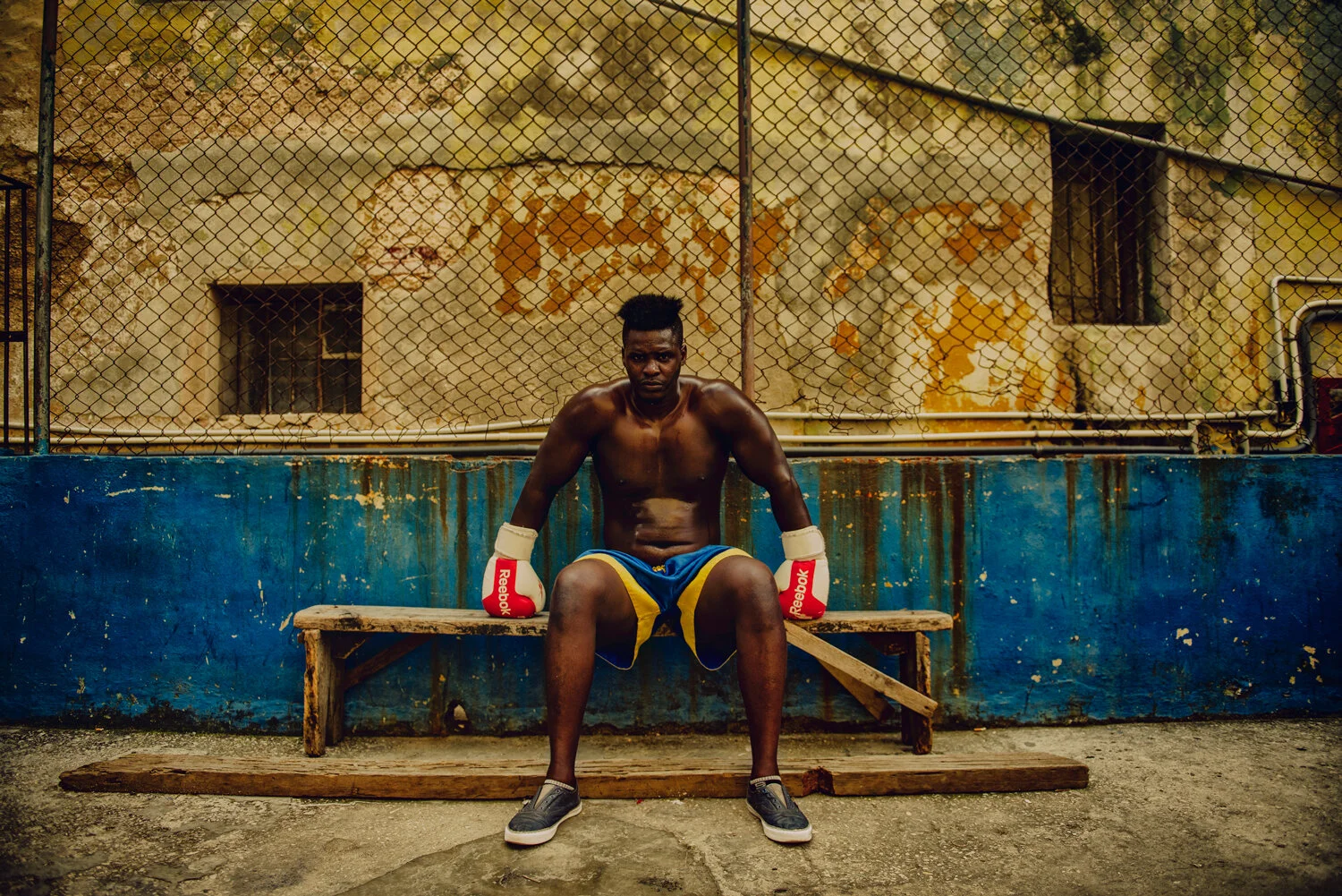 CUBA-BOX-BIG-MAN-BENCH.jpg