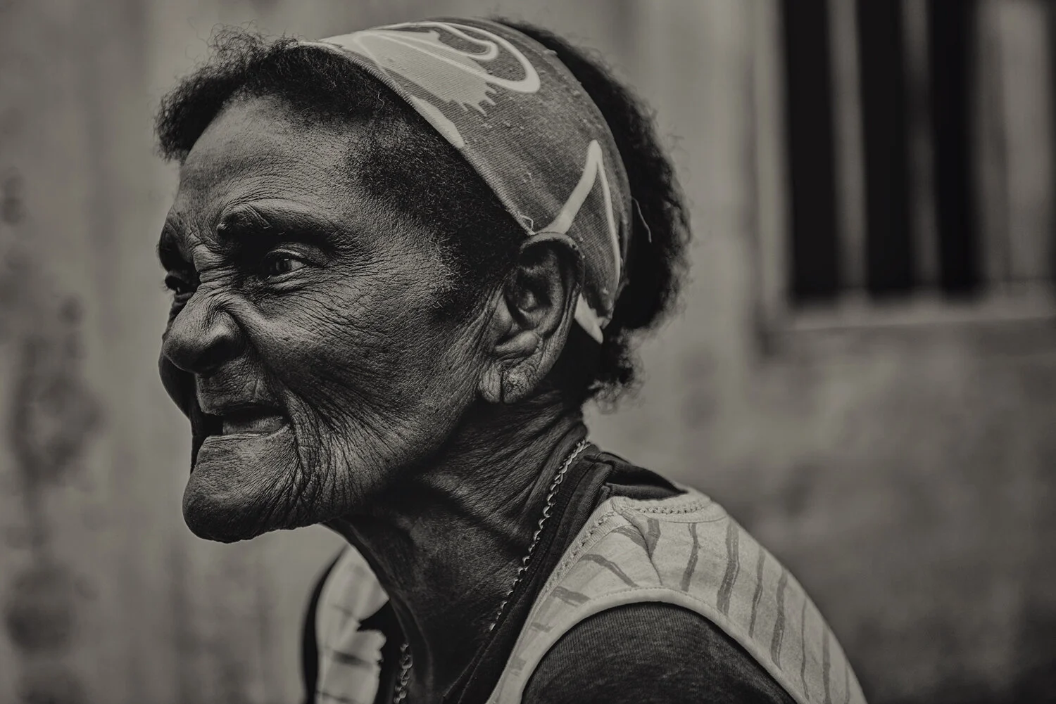 CUBA-TOOTHLESS-WOMAN-NEW-copy.jpg